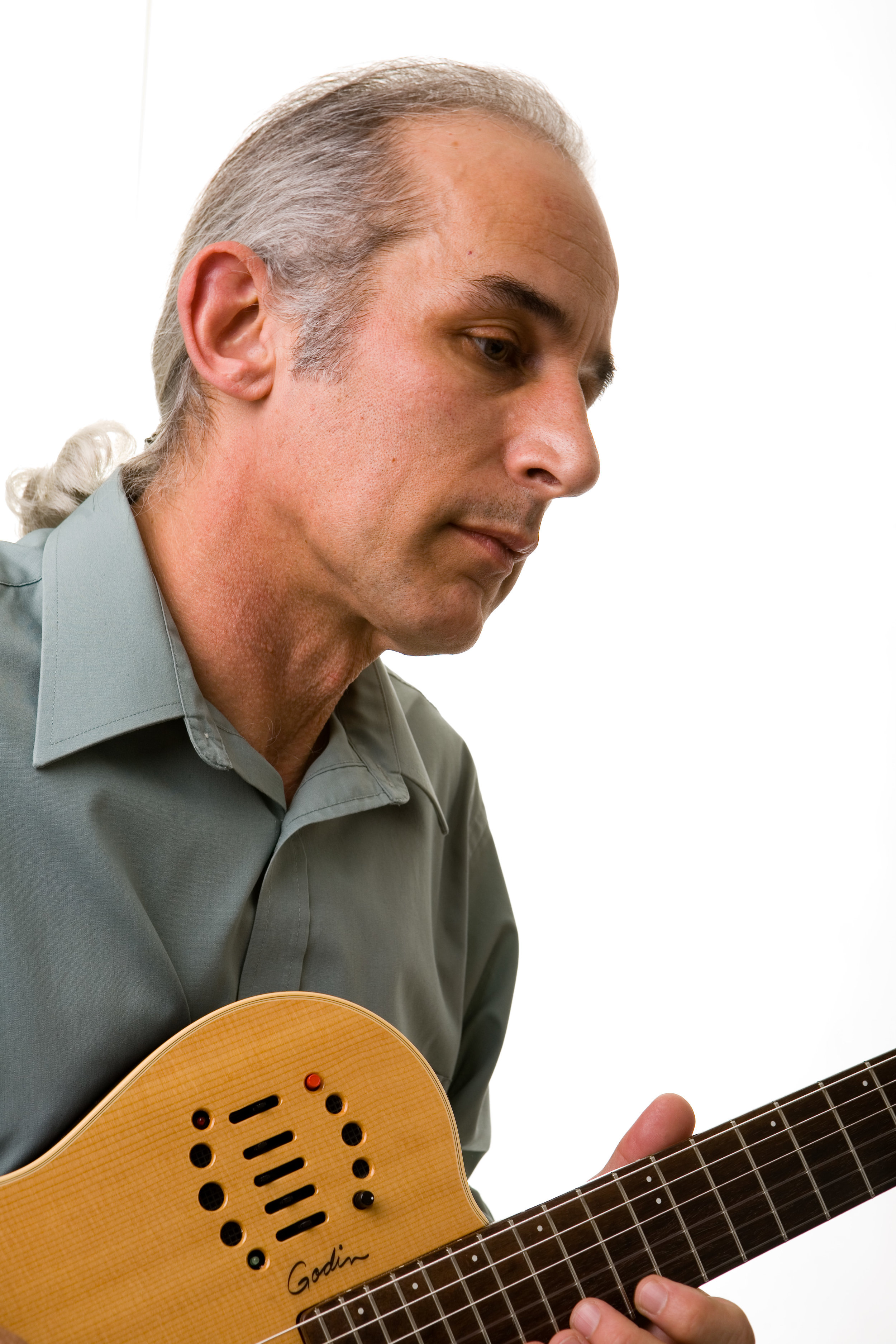 Mark Bacilla - guitar, vocal, composer