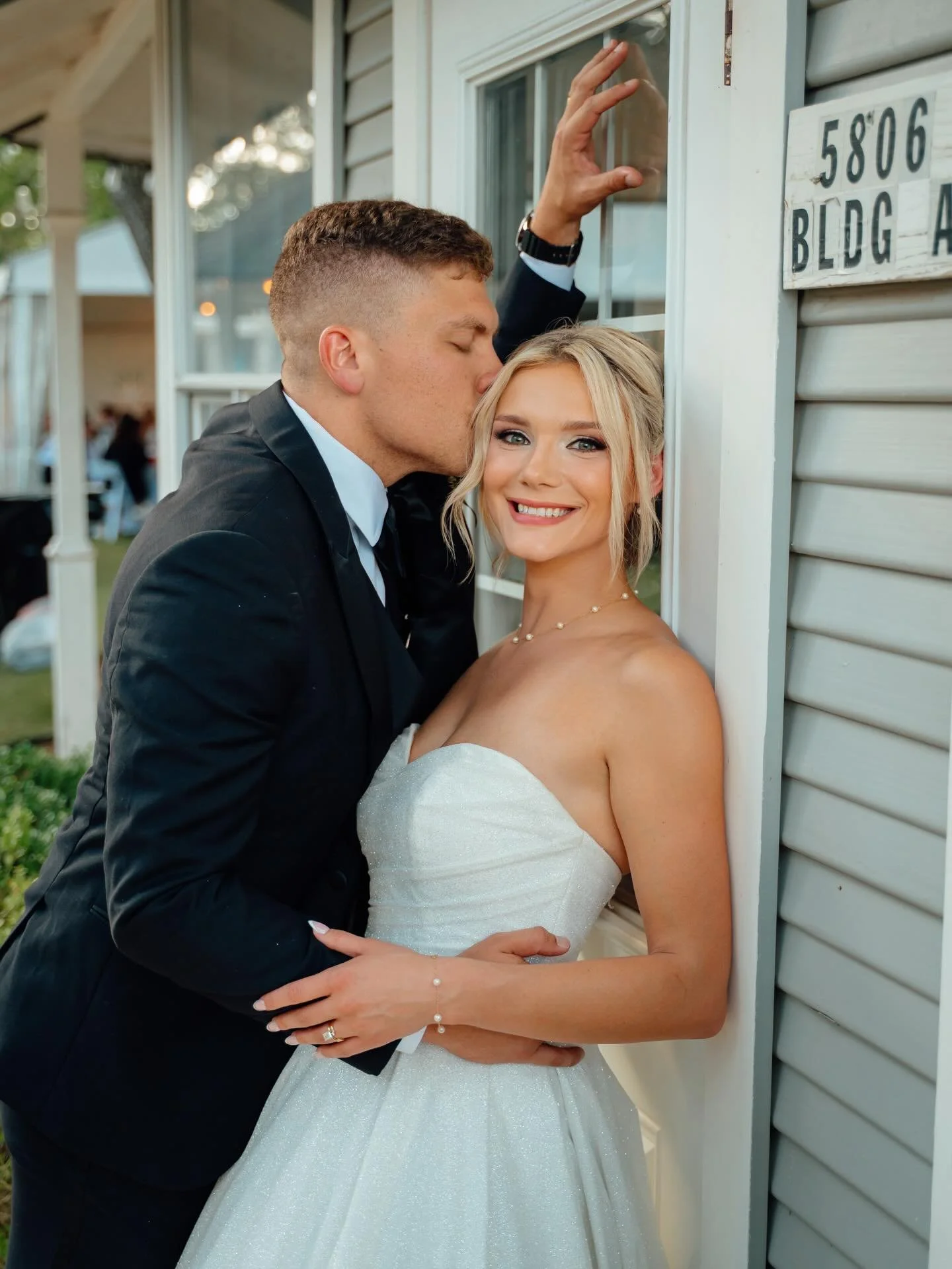 Forever begins now 💕

#HoustonWeddingPhotographer #TexasWeddings #InstaWedding

📍 JMG Photography | Capturing weddings, engagements, and milestone portraits in Houston &amp; surrounding areas.