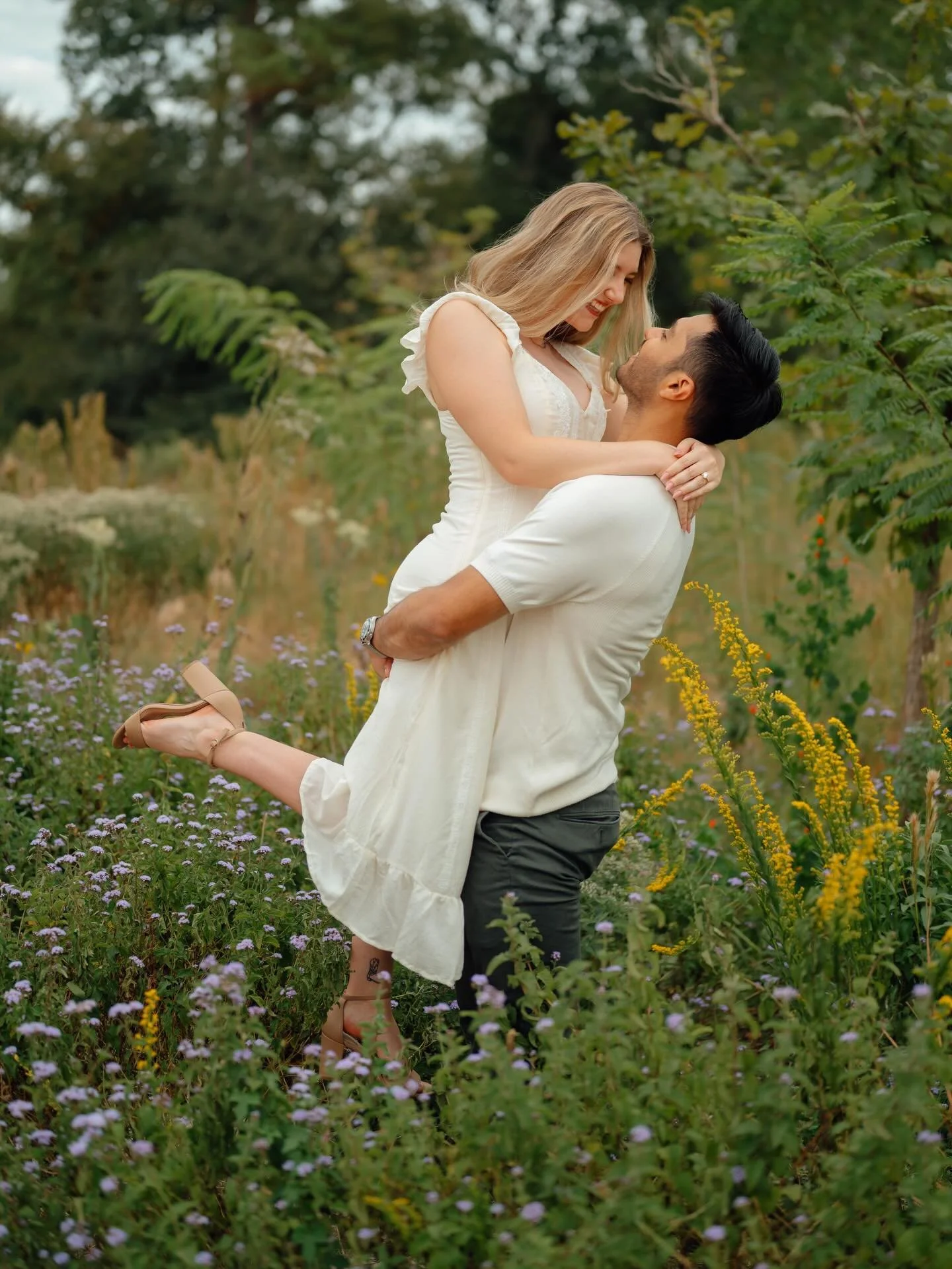 Some couples just have that effortless chemistry &mdash; and these two make it look easy. ✨

#HoustonEngagements #HoustonWeddingPhotographer #HoustonCouples #EngagementPhotosHouston

📍 JMG Photography | Capturing engagement, wedding, and love storie