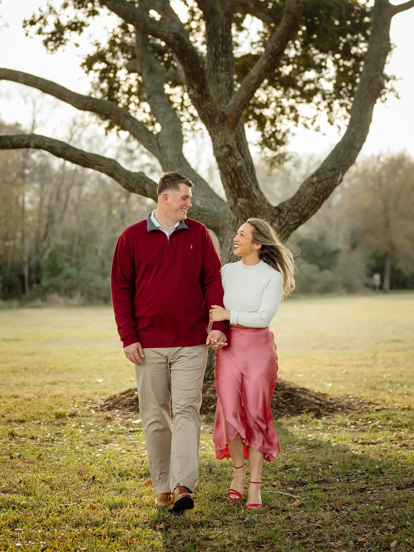 February may be flying by, but romance is still&hellip; very much in the air.💕 😍

#HoustonEngagementPhotographer #HoustonCouples #HoustonWeddingPhotographer

📍 JMG Photography | Capturing engagement sessions and wedding stories across Houston &amp