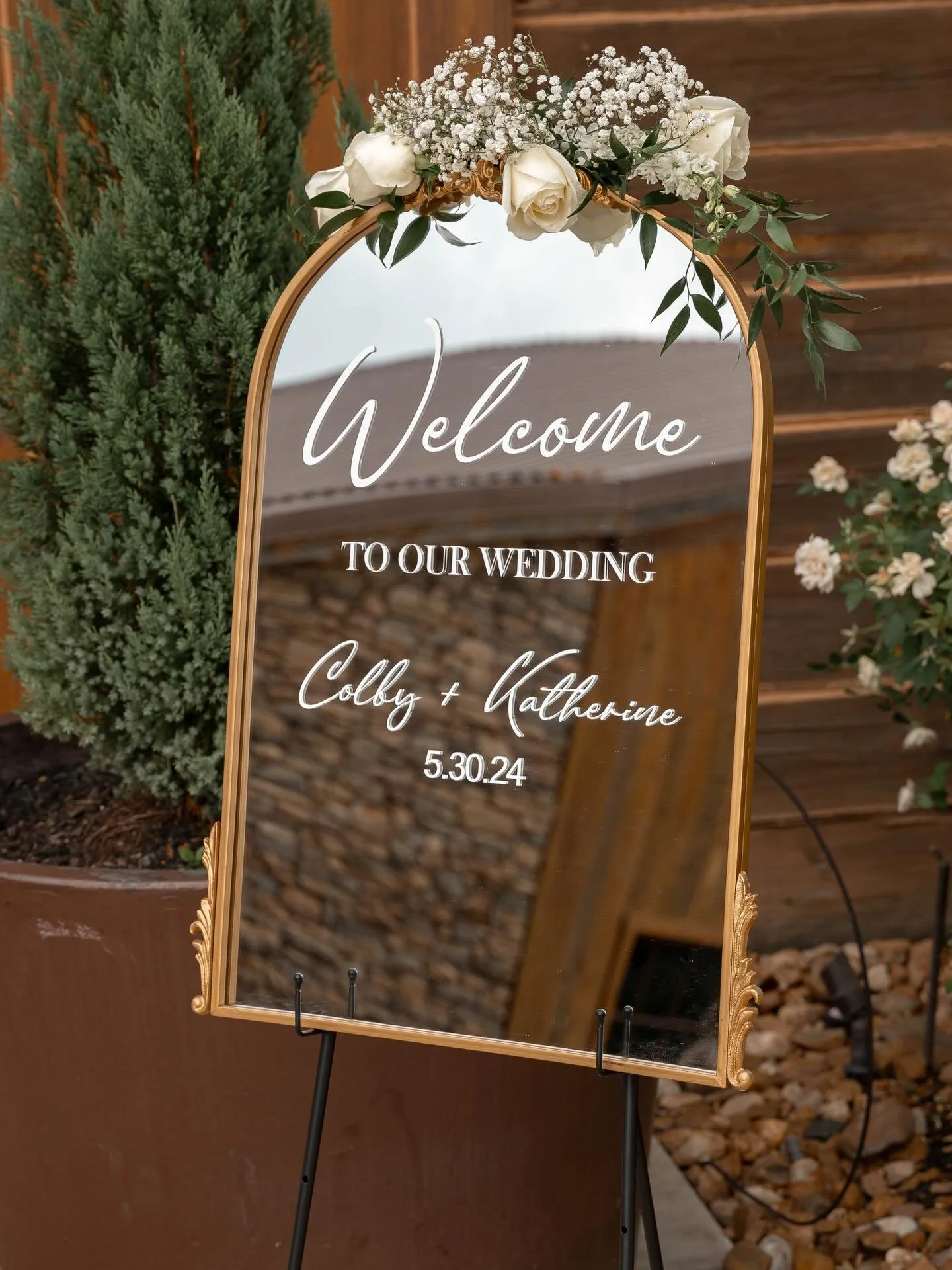 A love story told through the little things 🤍💍

📍 JMG Photography | Capturing engagement sessions across Houston &amp; surrounding areas with timeless, natural, story-driven images. At JMG, we feel that life is worth celebrating &amp; we&rsquo;re 