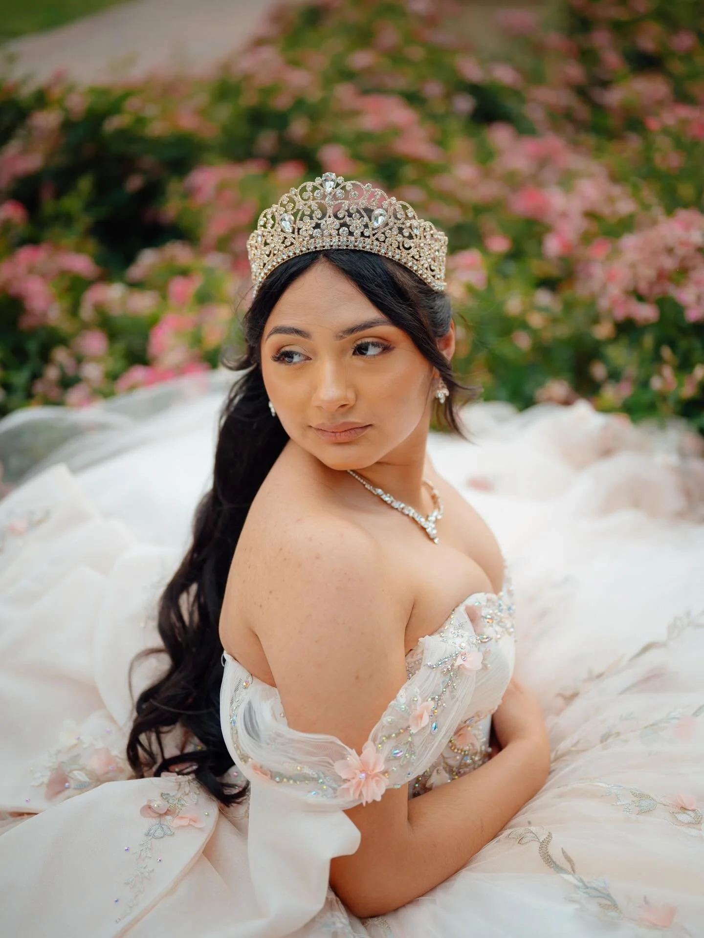 A sweet 16 where nothing felt out of place ♟️✨

#HoustonQuincea&ntilde;era #Quincea&ntilde;era #Quincea&ntilde;eraPhotography

📍 JMG Photography | Capturing quincea&ntilde;eras and milestone celebrations across Houston &amp; surrounding areas with v