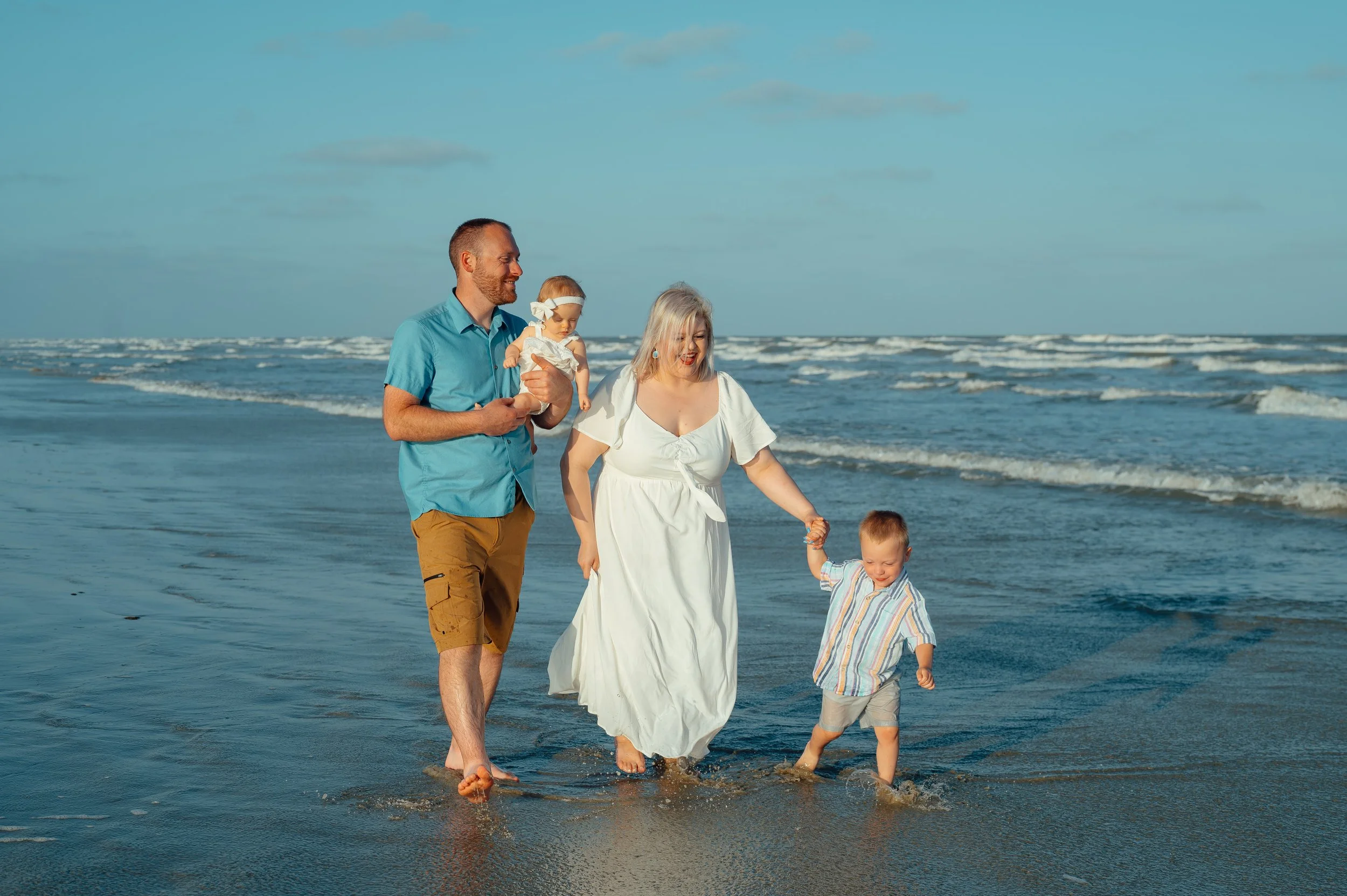 2025 Galveston Family Session - JMG-38.jpg
