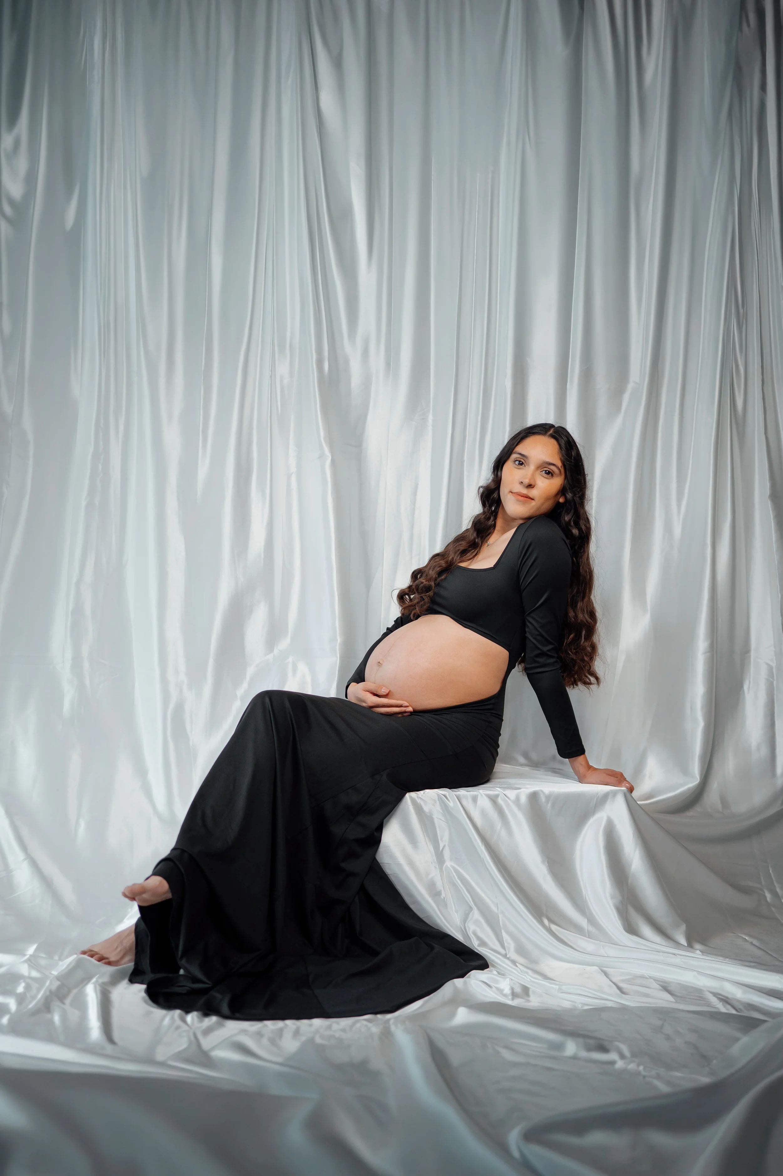 2026 5 Bri's Maternity Session-121.jpg
