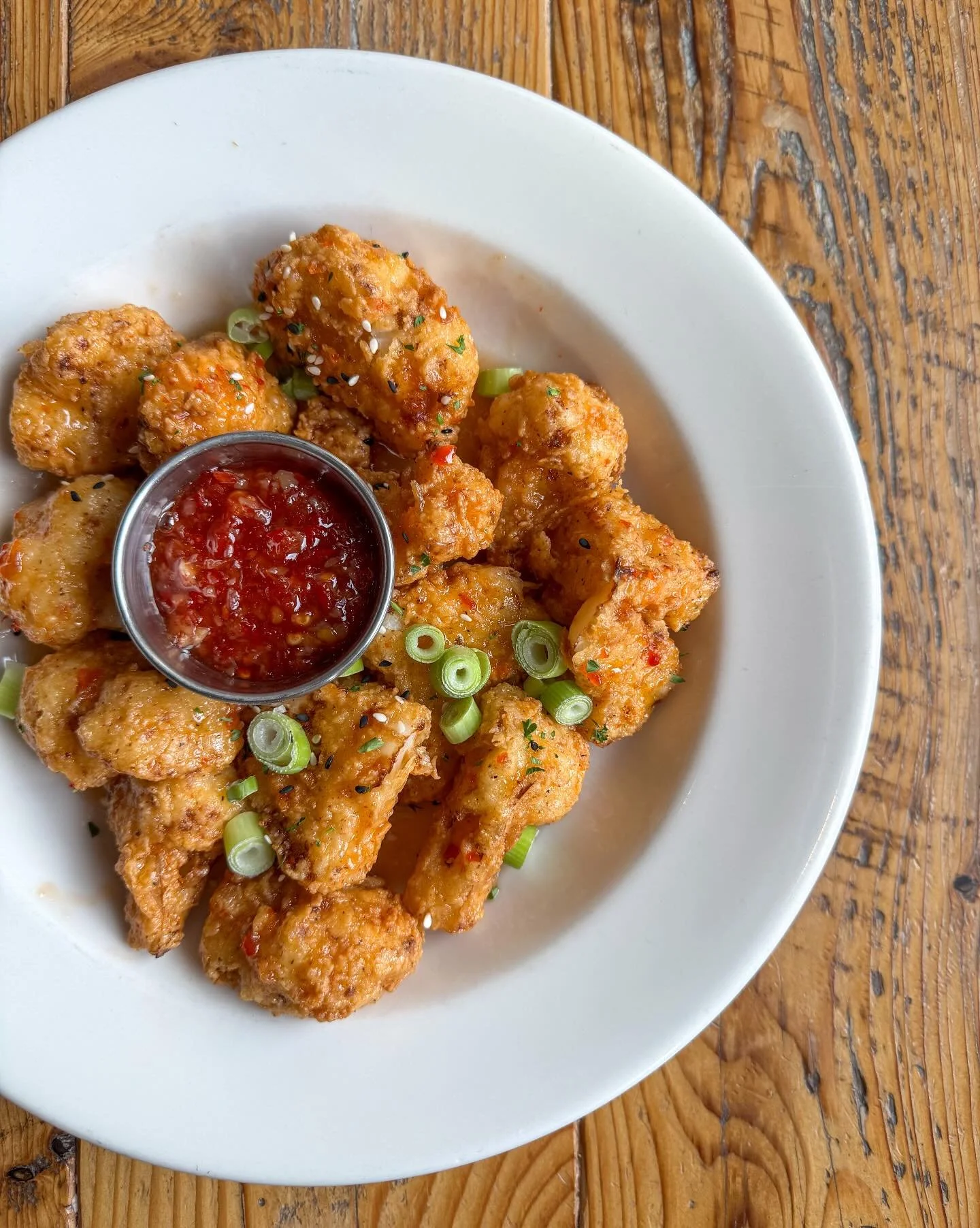 The best way to eat cauliflower - deep fried and tossed in sweet chili sauce👌🏼
PACKERS VS COMMANDERS @ 8:15PM