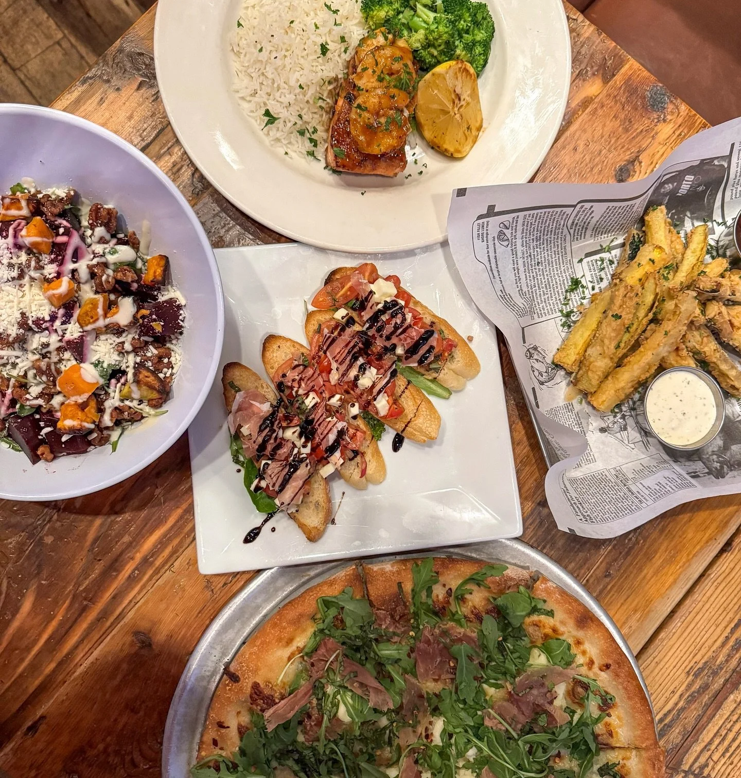 WEEKLY SPECIALS ✨

&bull; ZUCCHINI FRIES - general tso&rsquo;s sauce, buttermilk ranch

&bull; BRUSCHETTA - prosciutto, tomato, red onion, basil, balsamic glaze, toasted baguette

&bull; AUTUMN BEET SALAD - candied walnuts, roasted sweet potato, arug