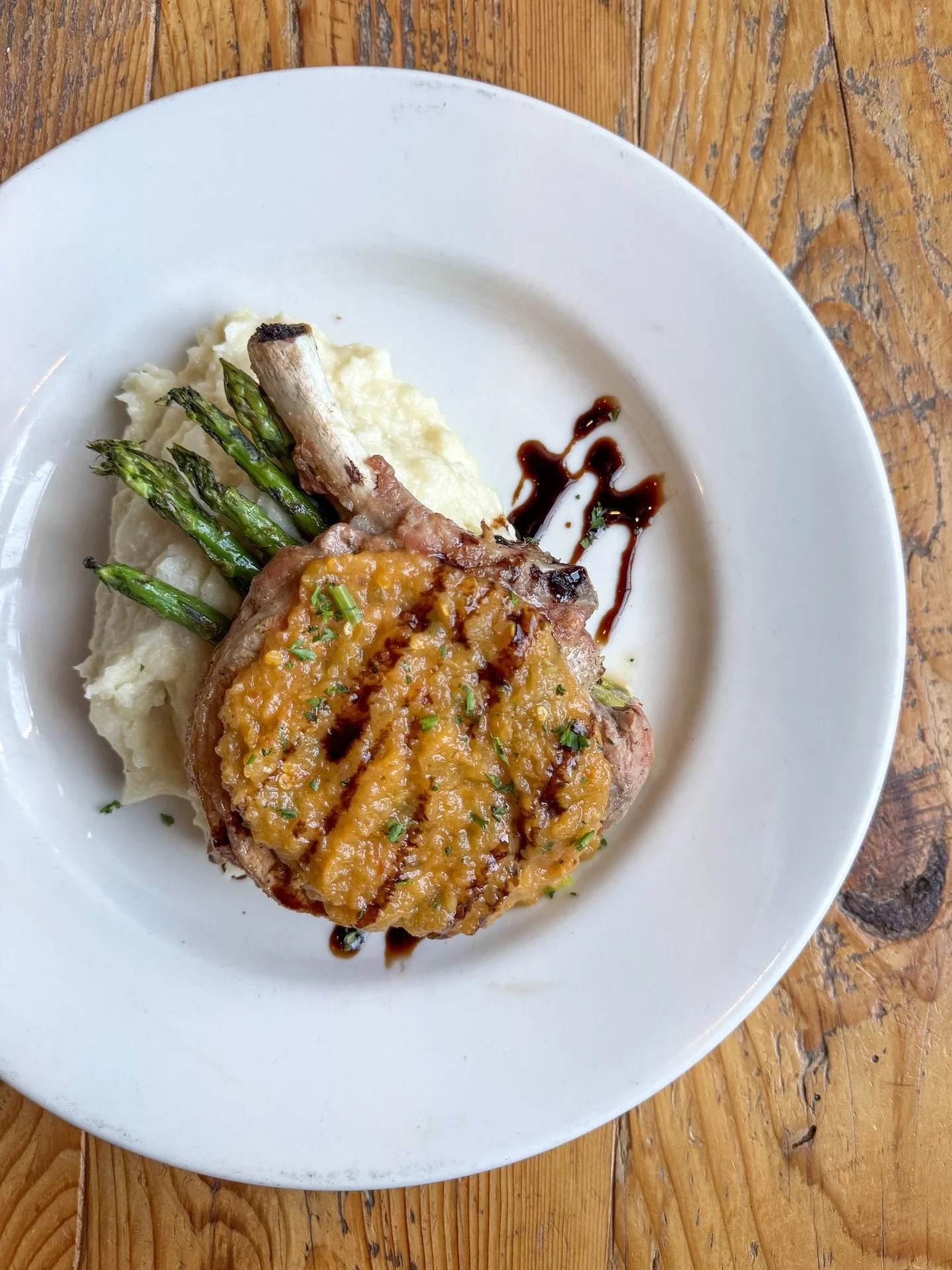 The perfect pre snow storm meal 🙌🏼

BONE-IN PORK CHOP | spicy jam, balsamic glaze

LIVE MUSIC @ 8:30PM
Celtics vs Nets @ 7:30PM