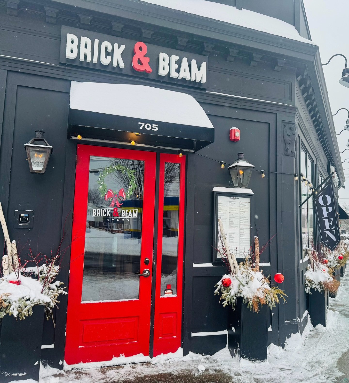 SNOW DAY PARTY PT. 2 ☃️ OPEN @ 11:30AM 🙌🏼 FULL MENU &amp; BAR - come hang with us! 🍔🍕🍺