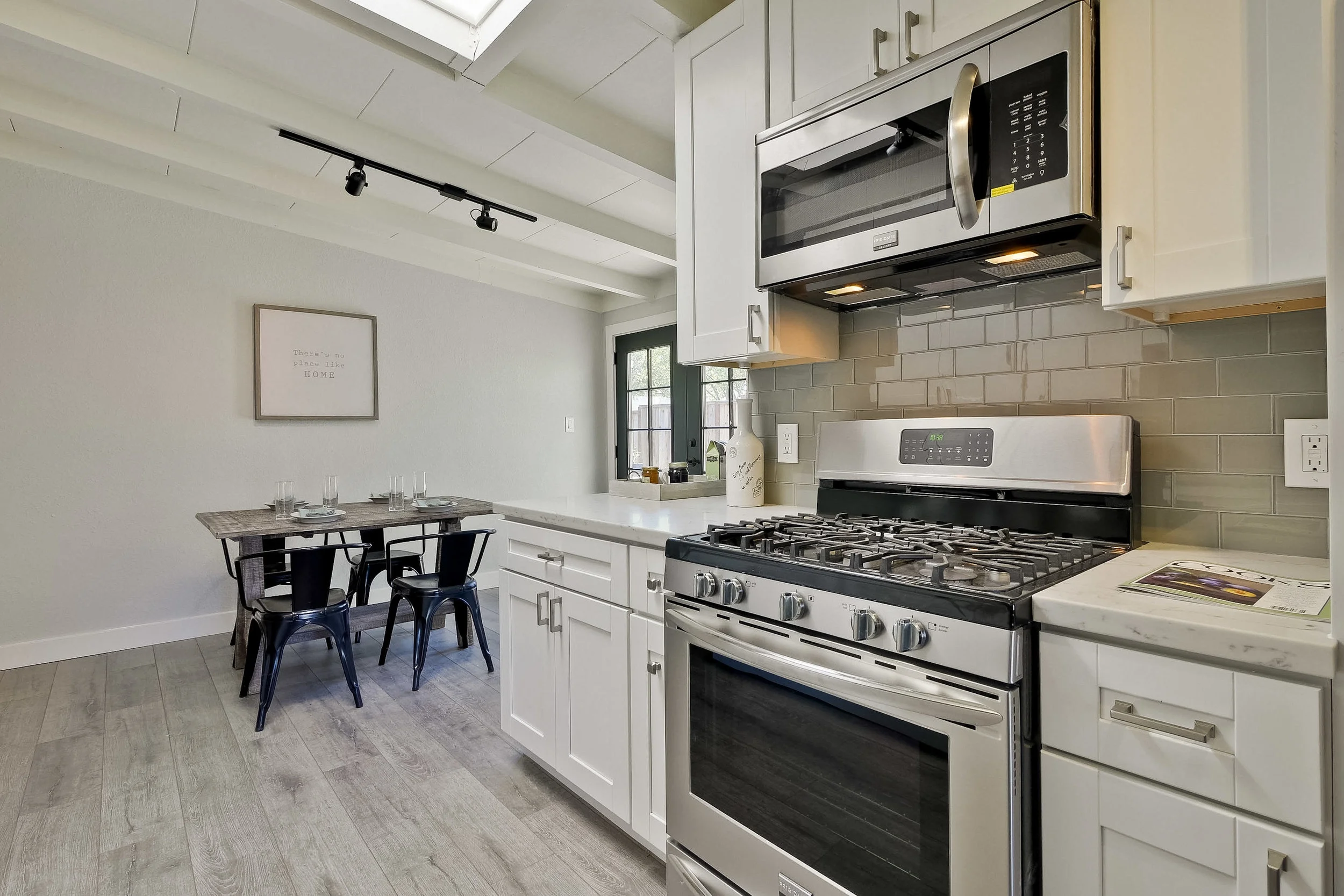 1331 Via Dondera Santa Clara-print-016-6-Kitchen-3196x2131-300dpi.jpg