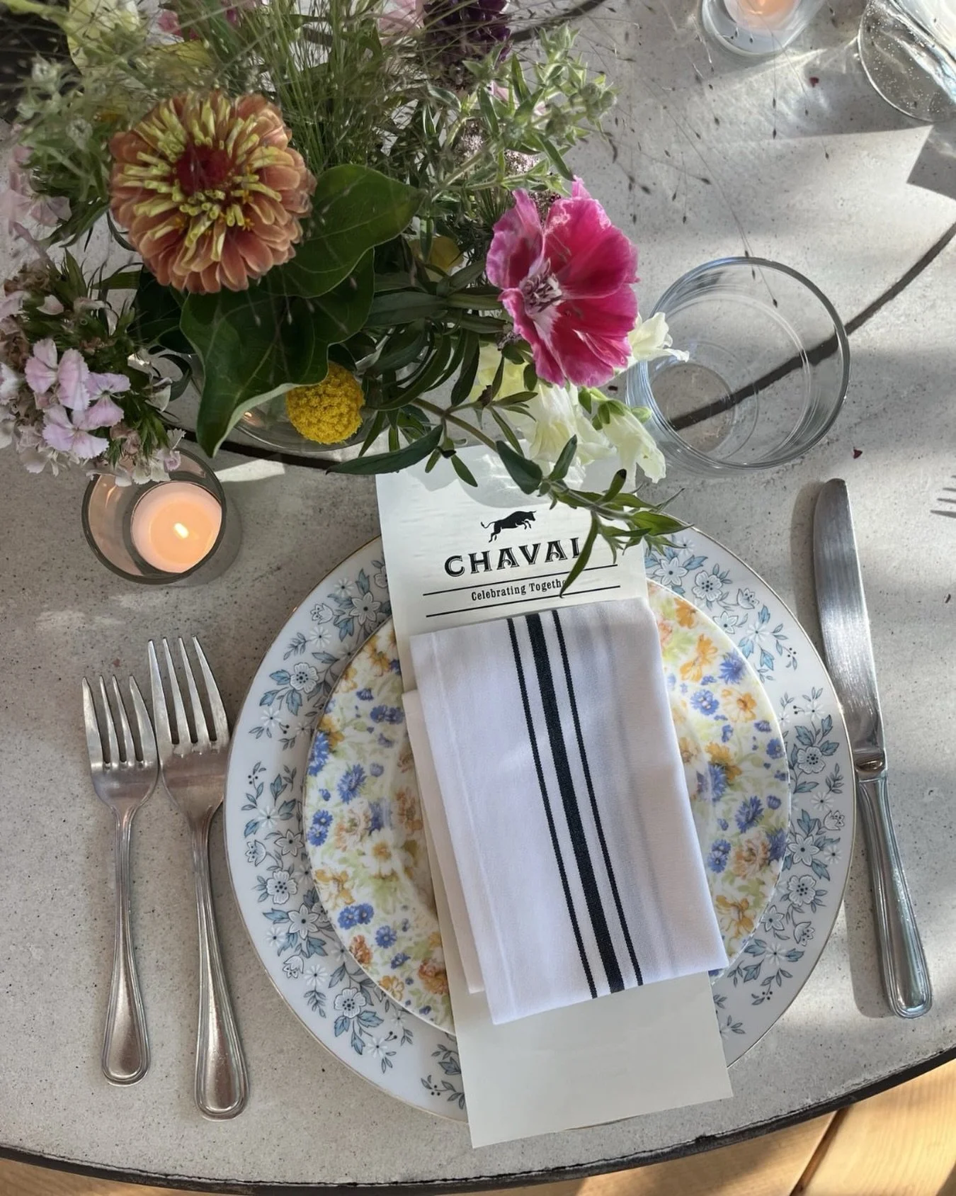 The perfect setting for your most special moments. ✨

At Chaval, we create the ideal atmosphere for you to share, toast, and celebrate in a unique environment. We take care of every detail to make your private event unforgettable. 🥂

Reserve your da