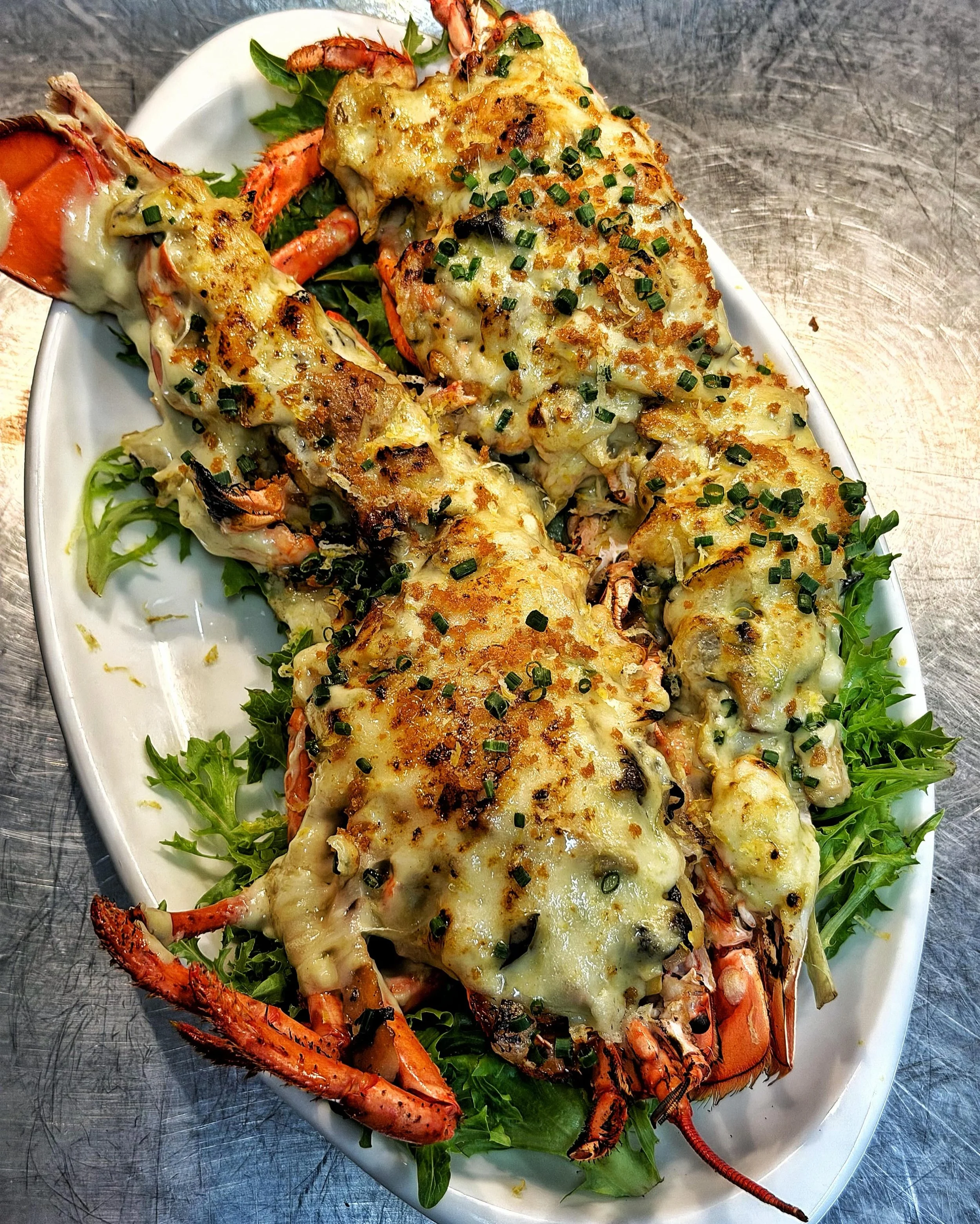 Going Old School tonight !
Homard Thermidor Fa&ccedil;on Chaval
Our Style Maine Lobster Thermidor &bull; local squash &bull; Black Trumpets &bull; King Oysters &bull; Brandy &bull; Tarragon- Dijon Cream Sauce &bull; Gruy&egrave;re Cheese &bull; Love 