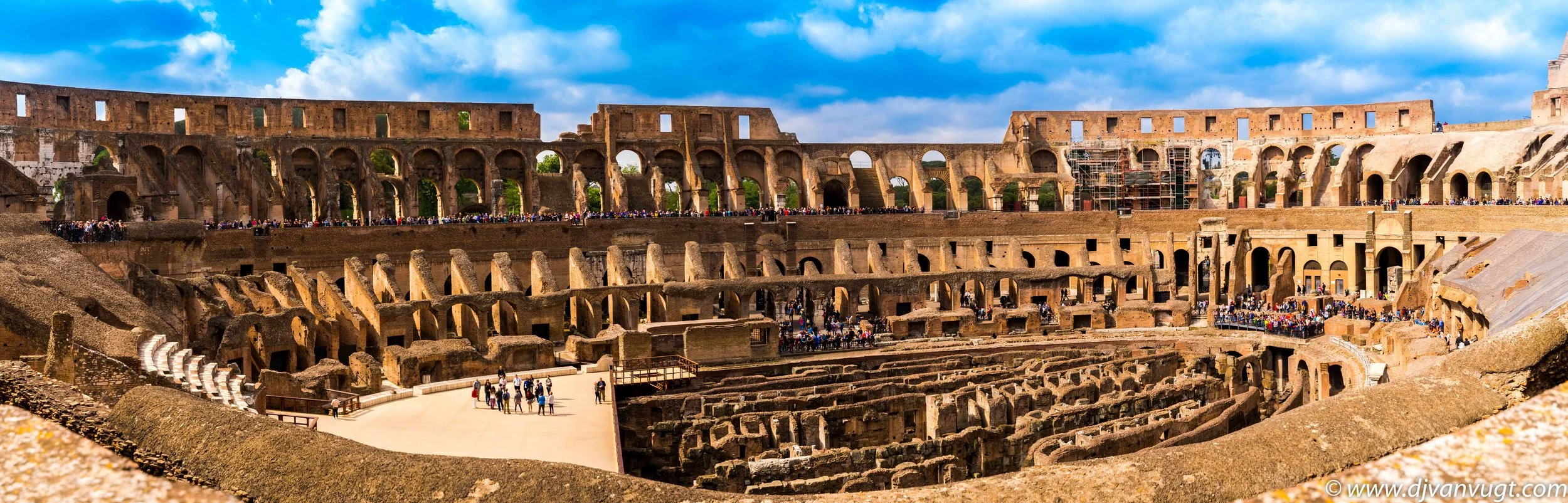 Panorama of the whole Colosseum.