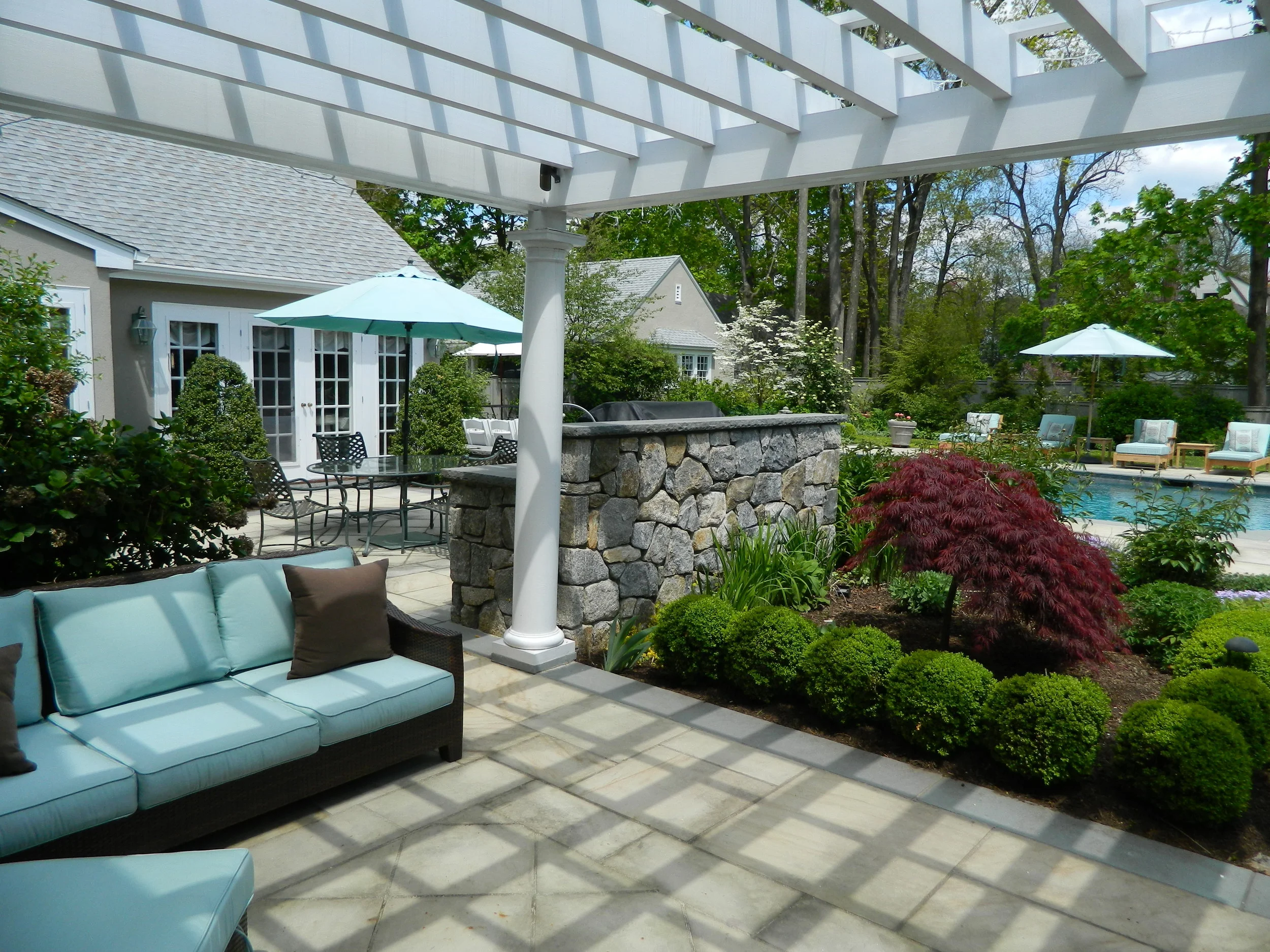 8 Pergola area.JPG