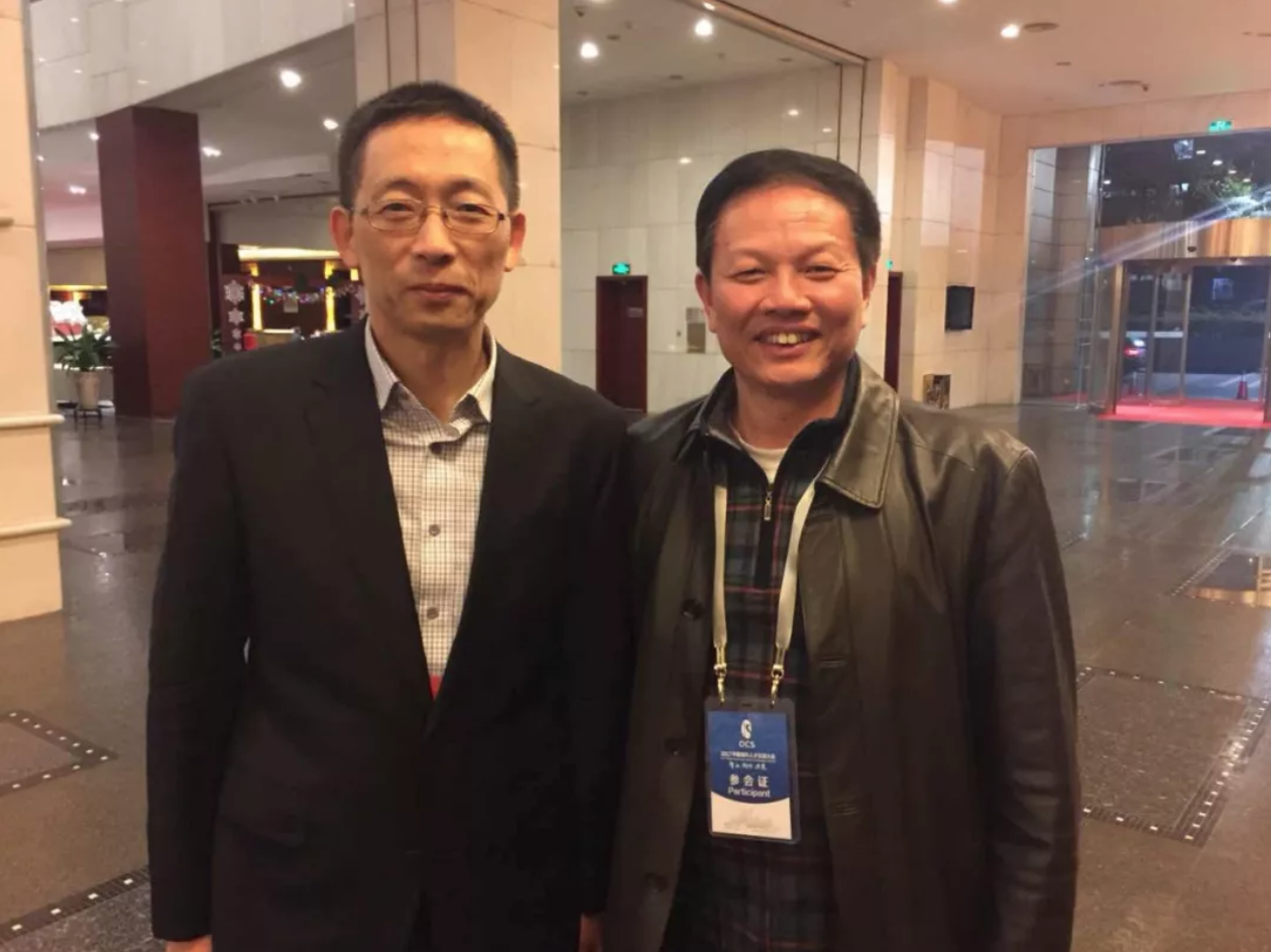 ◆国家”千人计划“专家、 美国硅谷科技咨询委员会执行主席、 硅谷科技协会理事长范群博士(右) 浙江西湖高等研究院院长、 中科院院士﹠清华副校长、 美国国家科学院外籍院士施一公(左)