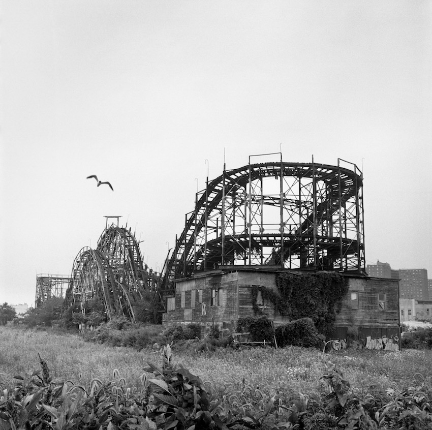 Last Days of the Thunderbolt Rollercoaster, Coney Island