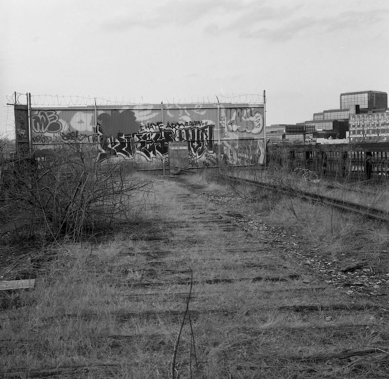 Mural Fence on the Highline, 2003