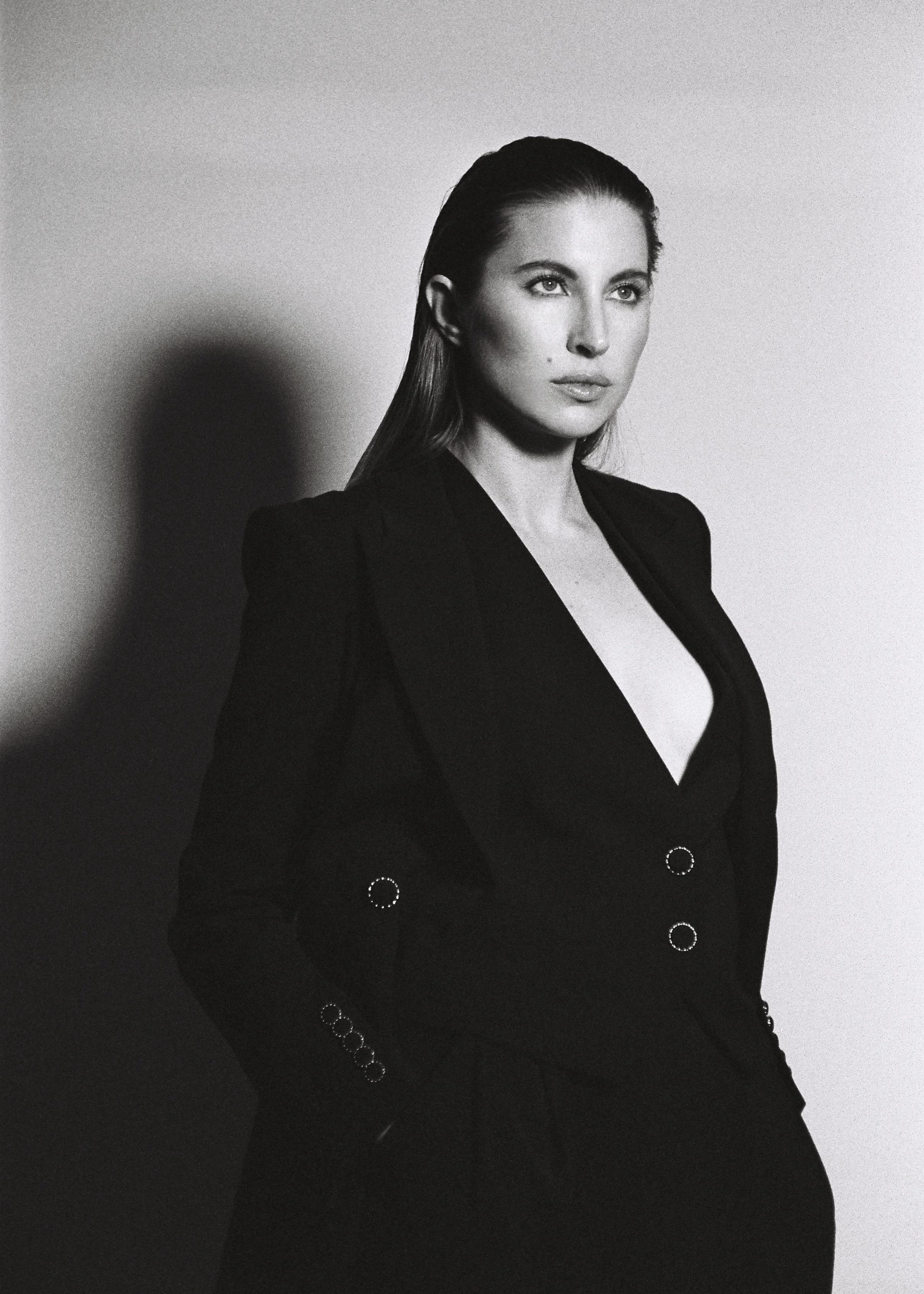 R1-01073-0016 copy.jpg