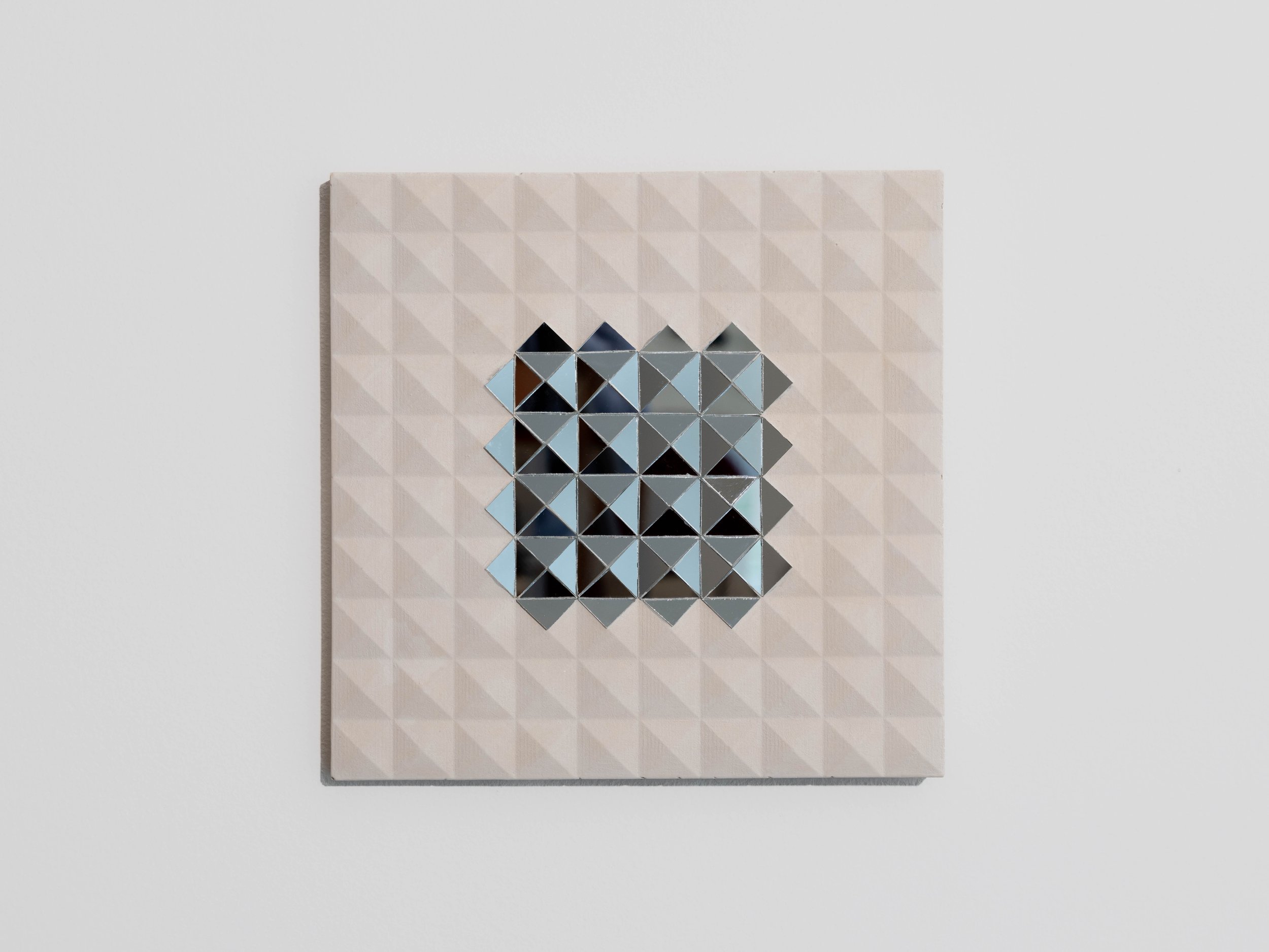 Untitled #1, Mirror on plaster, 2023 – 21x21 cm