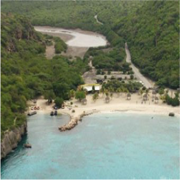 DAAIBOOIBAAI Small bay with a small fishermen's cove and a rocky ledge offering a good... More