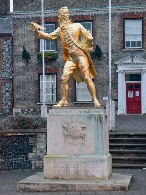 Thomas Paine statue.jpg