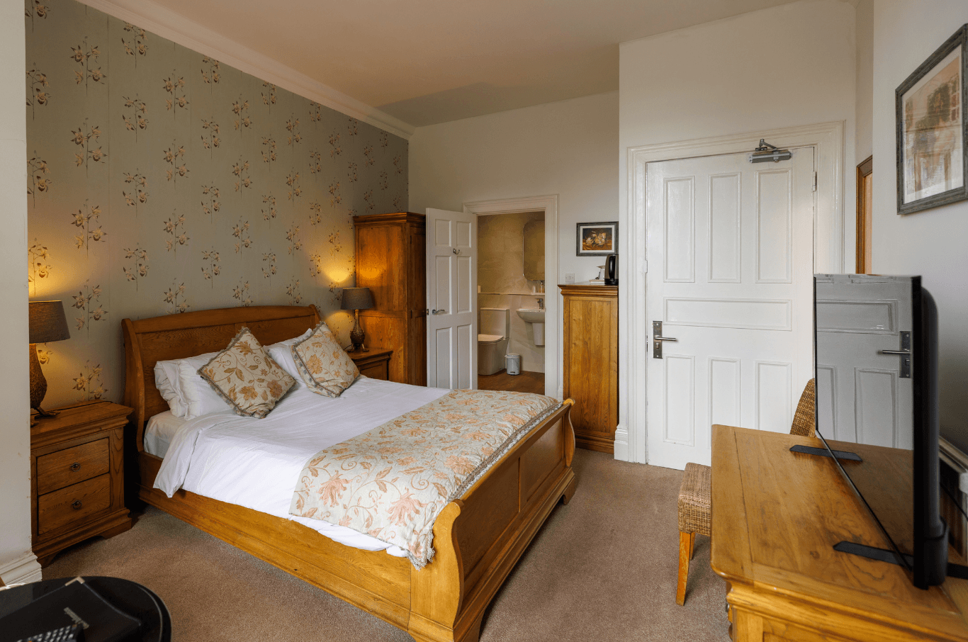 bedroom dresser and tv.png