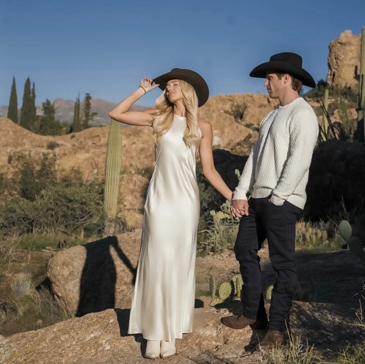 The count down is on for our glowing girl @abbykbrewer big day ✨🤎 We love being apart of all the amazing moment a before the wedding day. 

Solution: Elizabeth Clear splash of 12% 5 hours

📸 @ashleyraephotography