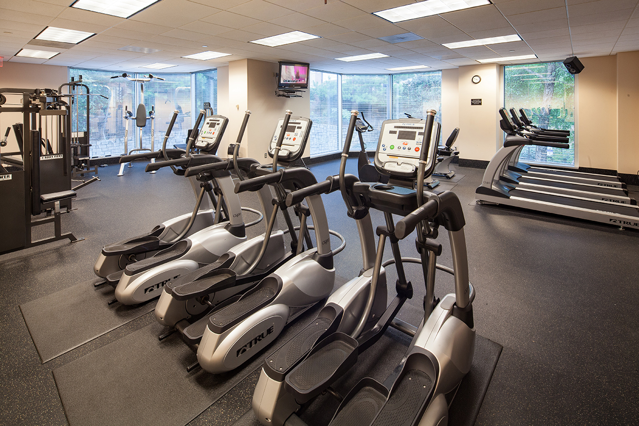 Crown Pointe--Fitness Center.jpg