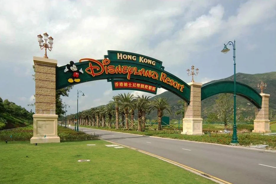 TP_53_Magic Boulevard HKDL copy.jpg