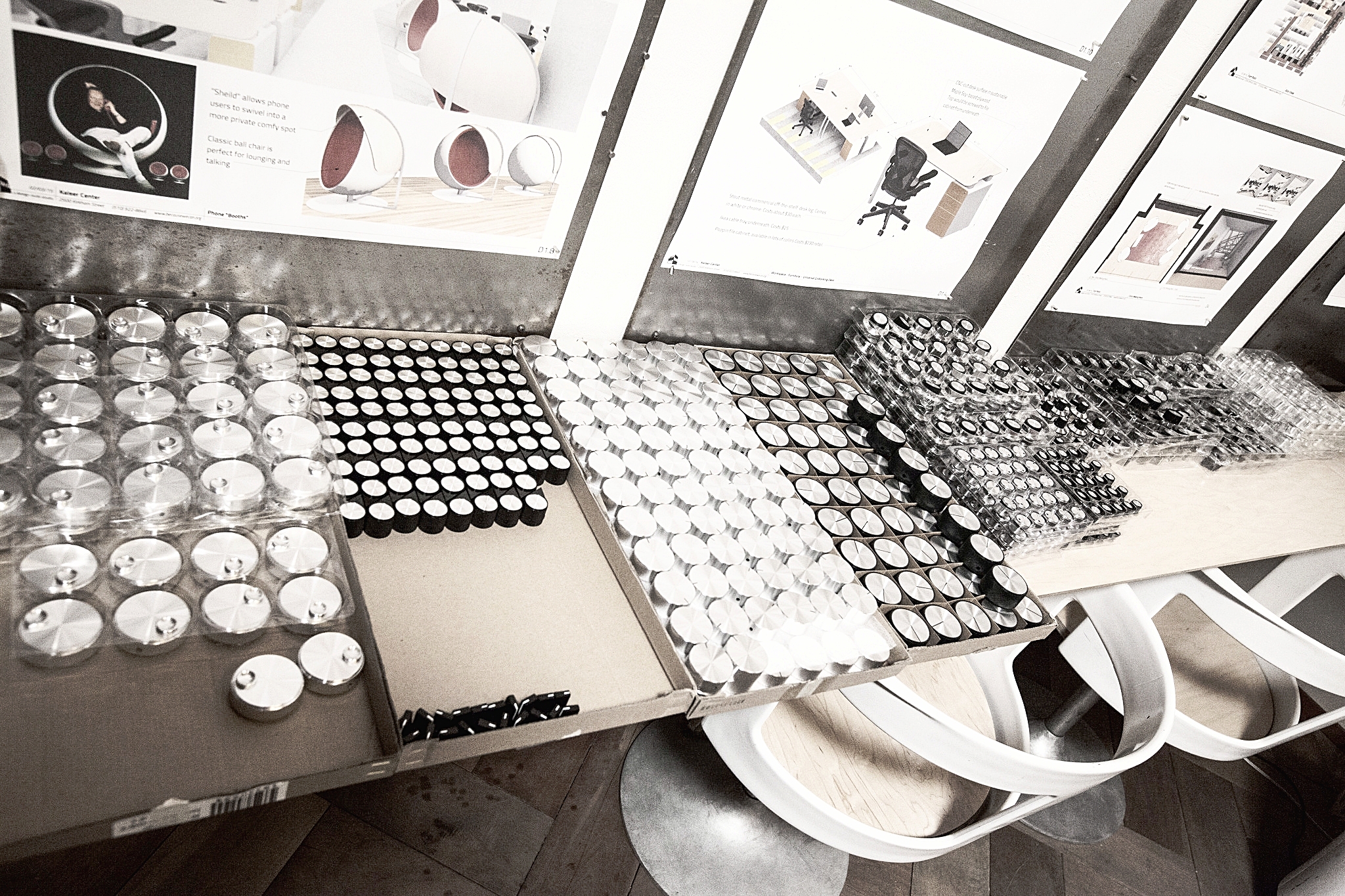  The knobs of different sizes, shapes and rotation capabilities laid out for assembly. 