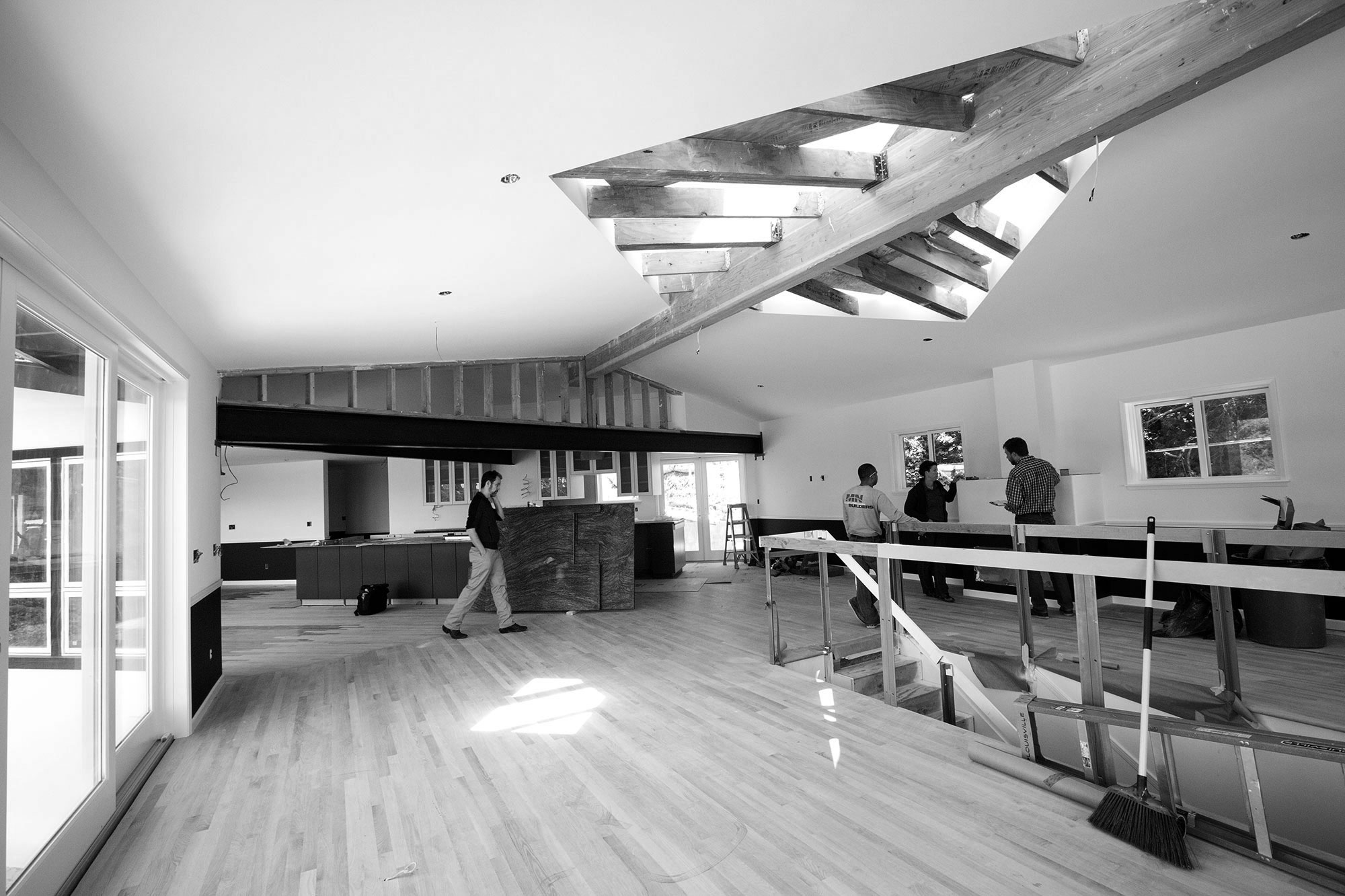  The majority of the construction done, the large open floor plan needs strong structural beams in the ceiling. Again we have kept these exposed. A wooden beam in the dining area and a large steel beam across the kitchen entrance.&nbsp; 