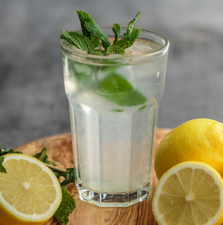 cocktail-tiguere mamajuana lemon juice mint.png