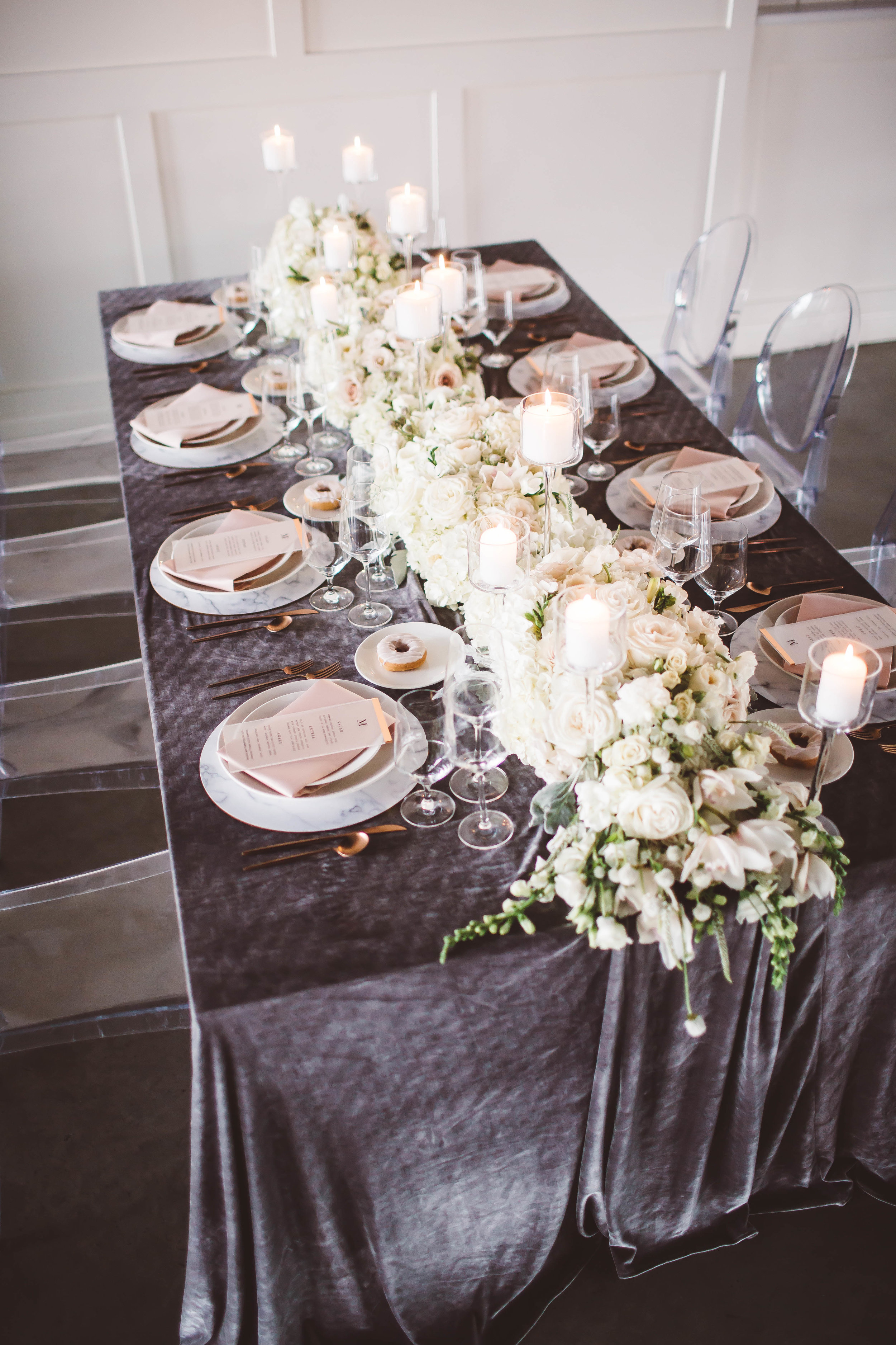2. Elegant Floral Runner
