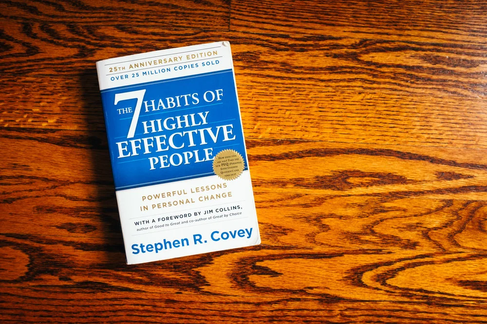7_habits_of_highly_effective_people_stephen_covey_magalie_rene_hayes_book_recommendation.jpeg