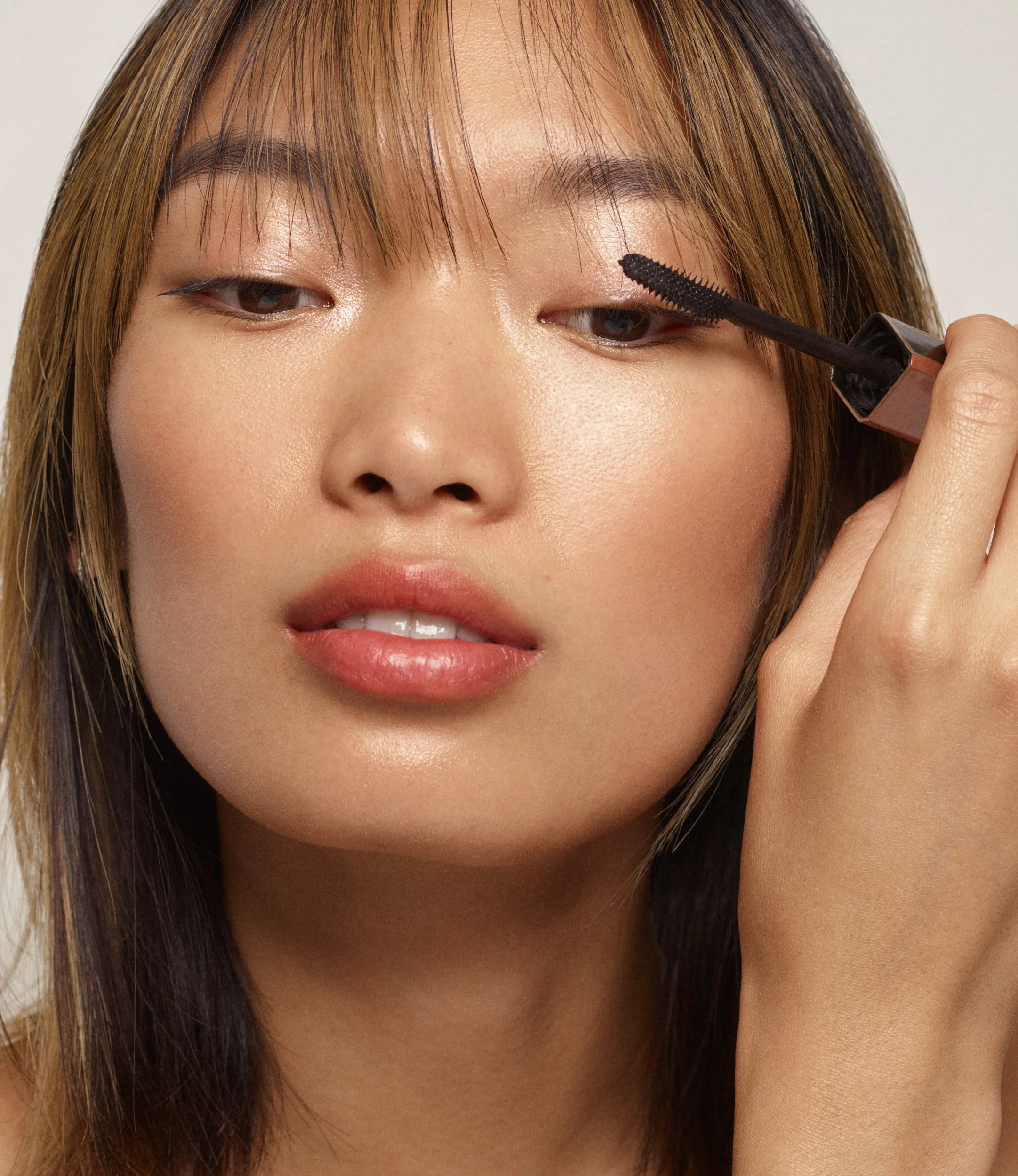  beauty photographer photo shoot nyc agency model portrait photographer studio lighting commercial photographer magazine photographer advertising photographer headshot photographer cosmetics product 