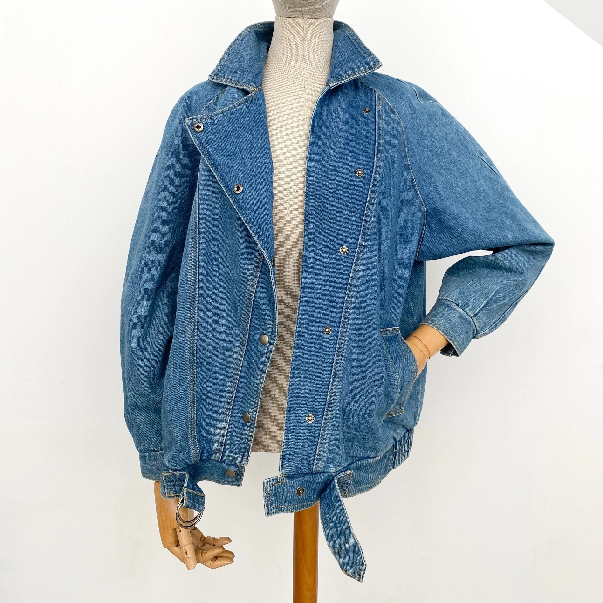 717AF859-FD04-4EF8-BA5A-4162CD9B66FC