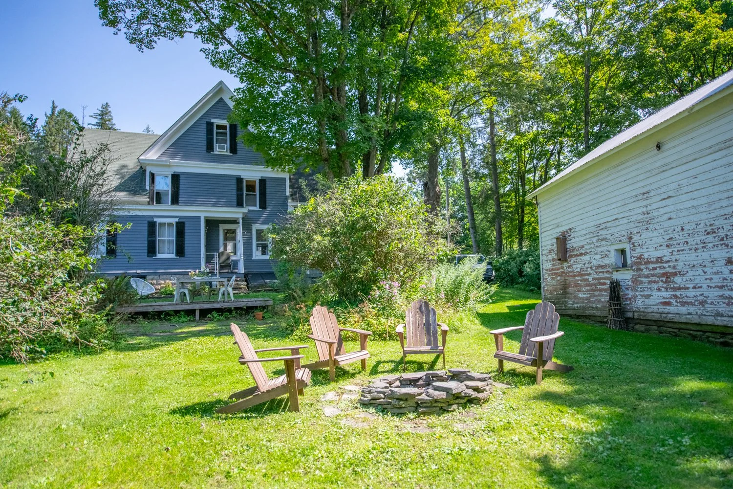 02 fire-pit-and-house.jpg