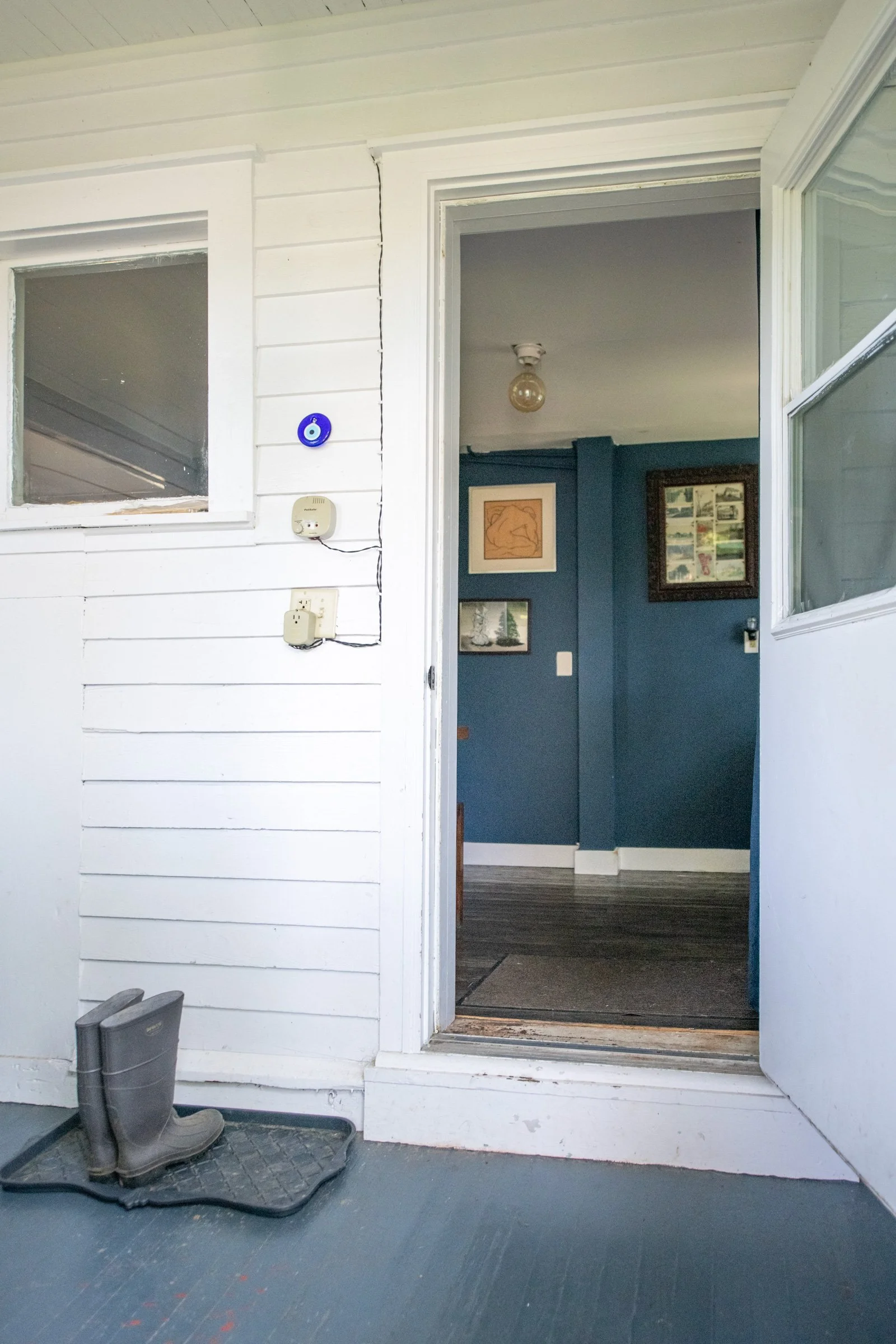 19 mud-room-entry.jpg