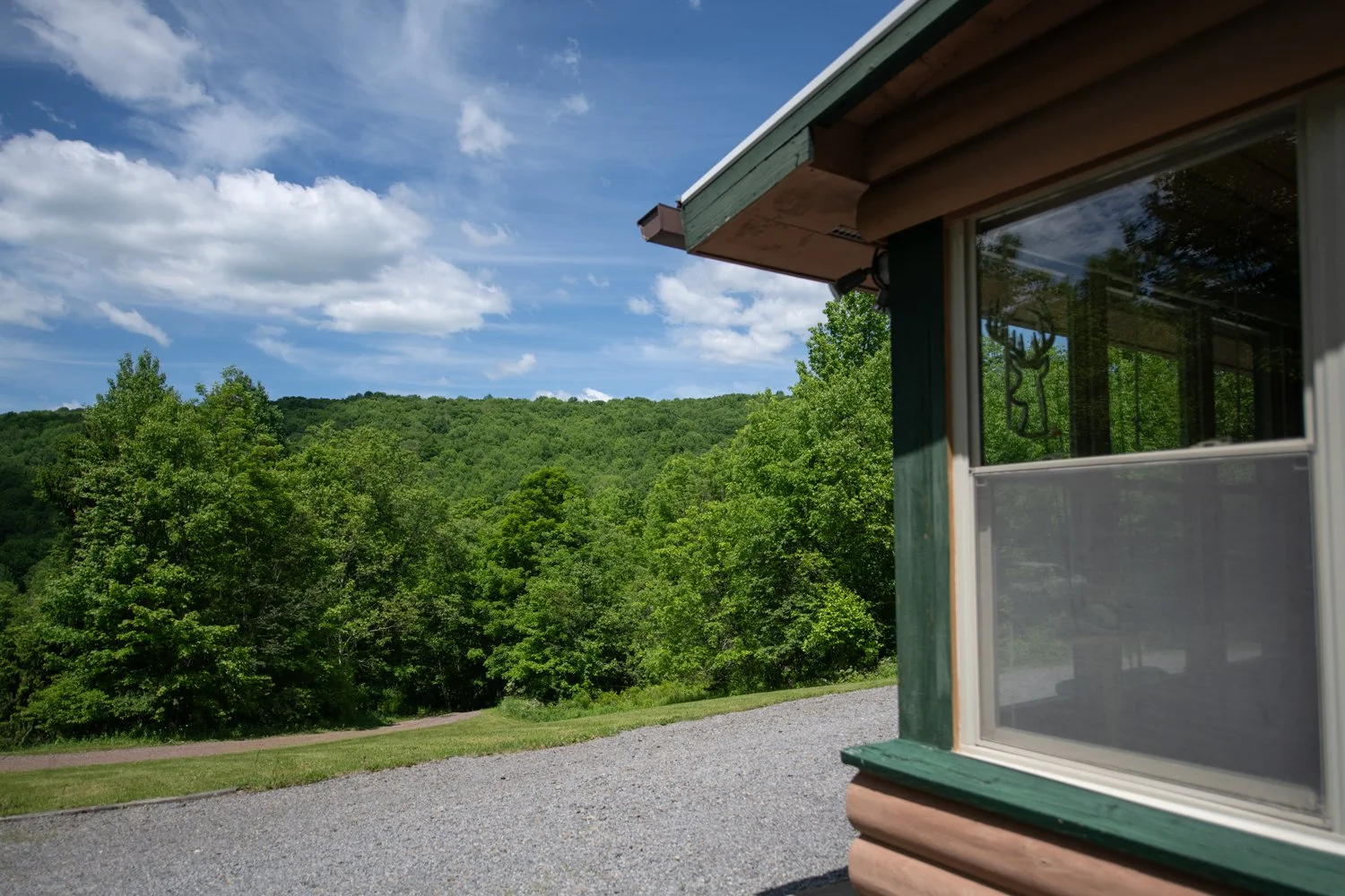 09 ext-front-corner-view.jpg