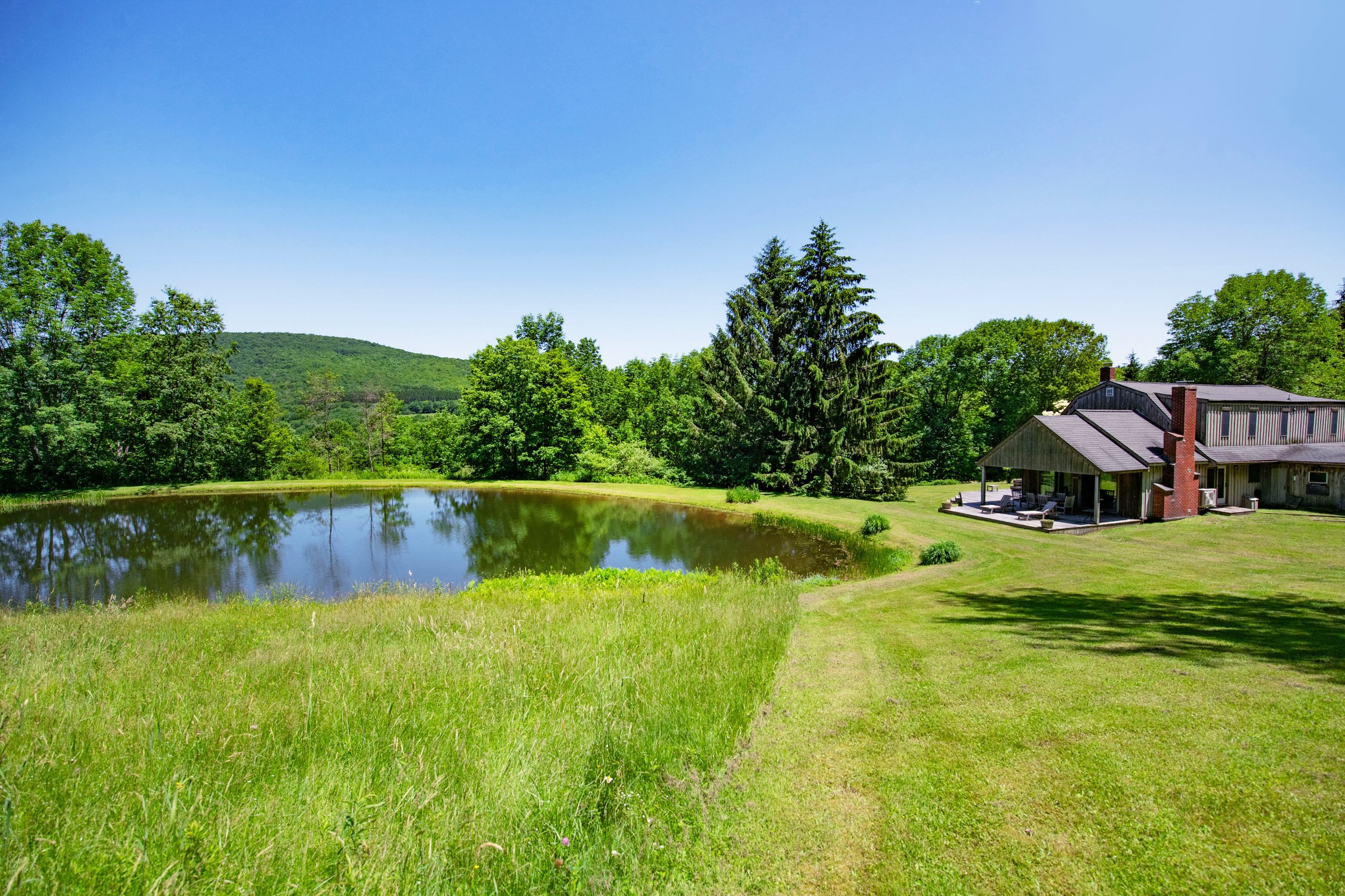00 ext house and pond and view.jpg