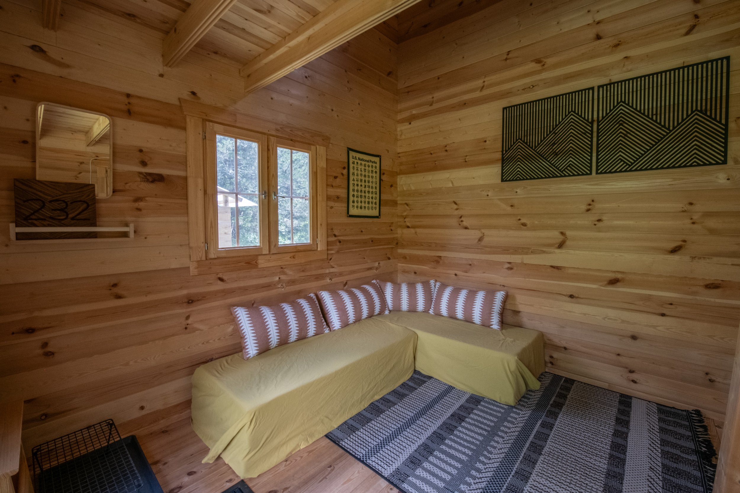 07 living-area.jpg