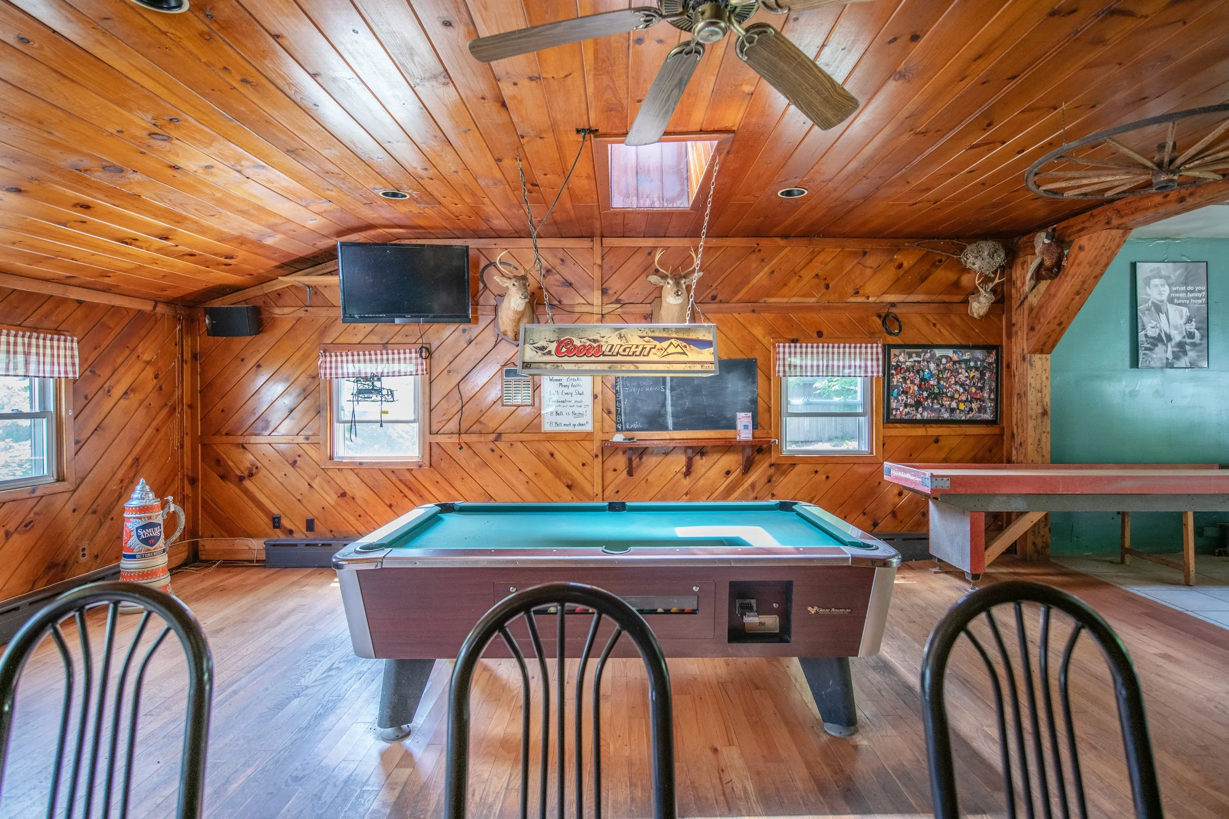 14-pool-from-bar.jpg