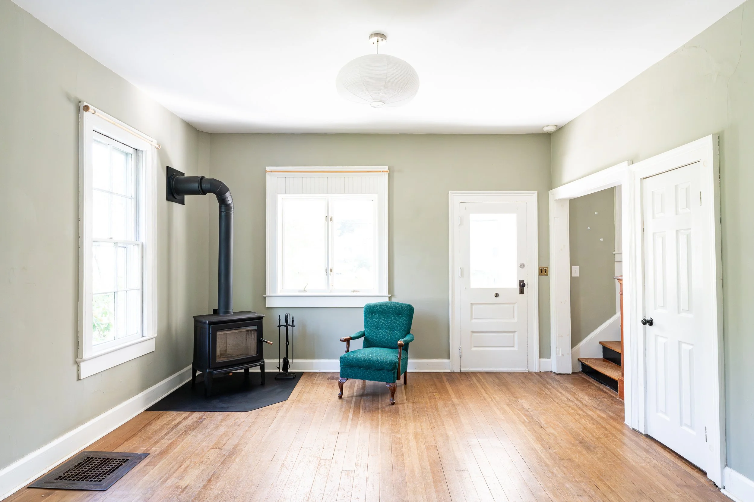 10 - 300 Maple Ave.jpg