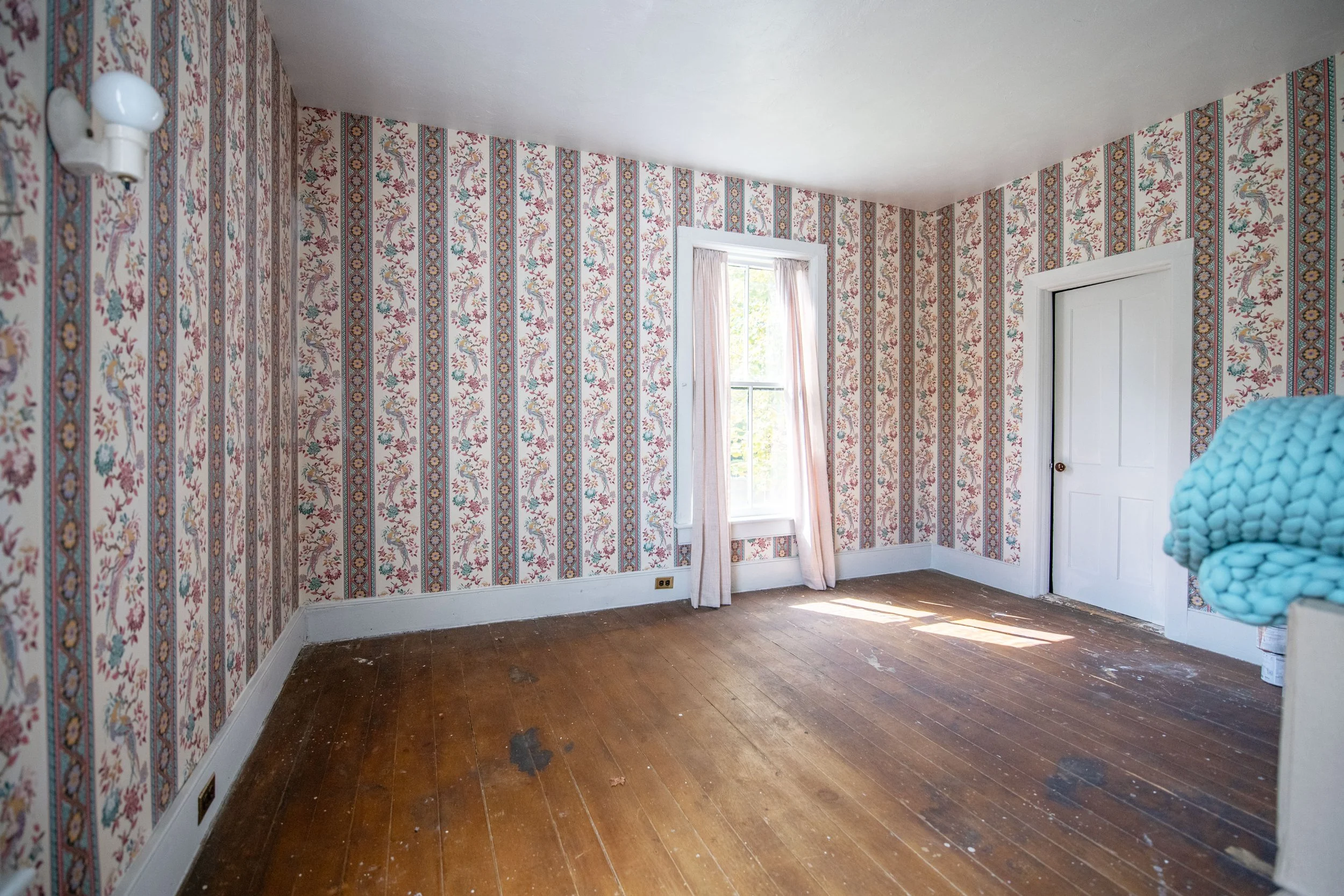 15 bedroom1.jpg