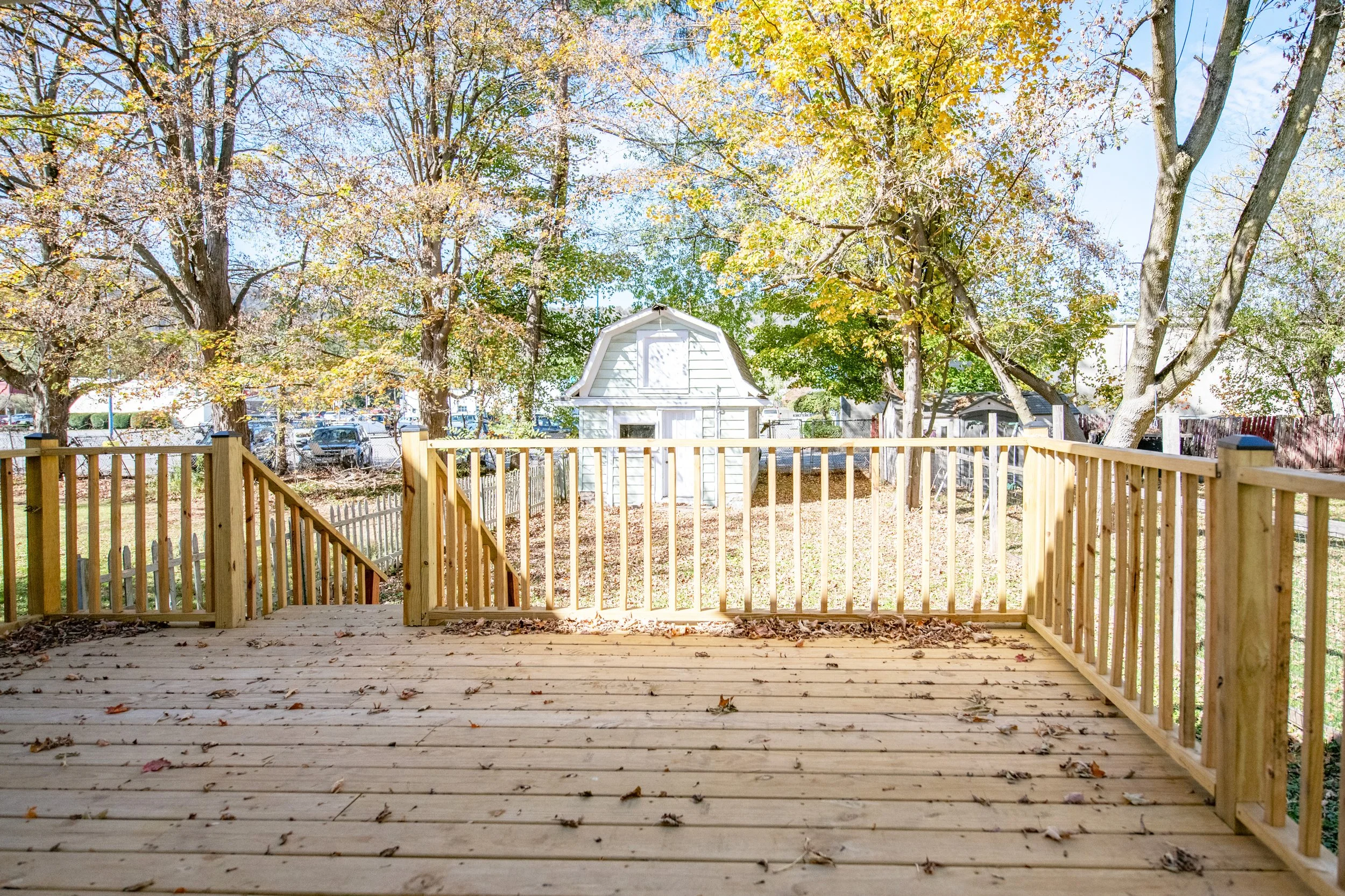 14 ext-backyard.jpg