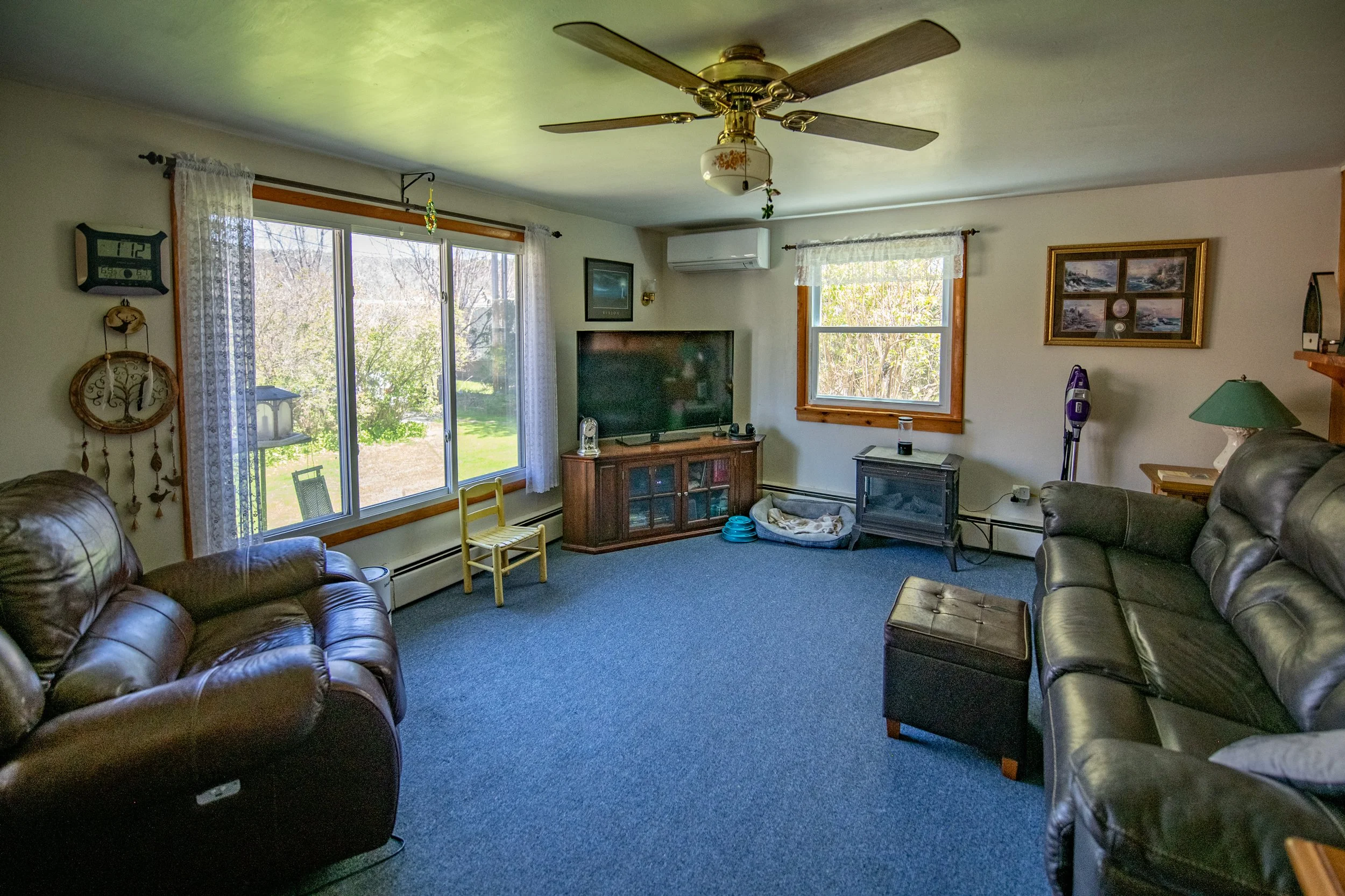 05 living-room.jpg