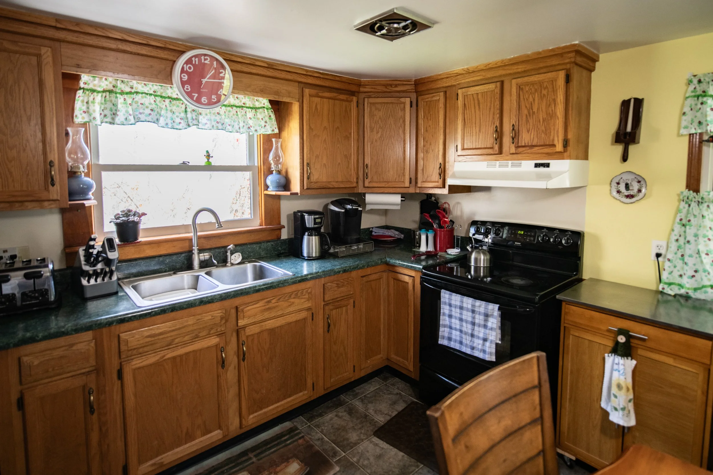 07 kitchen-2.jpg