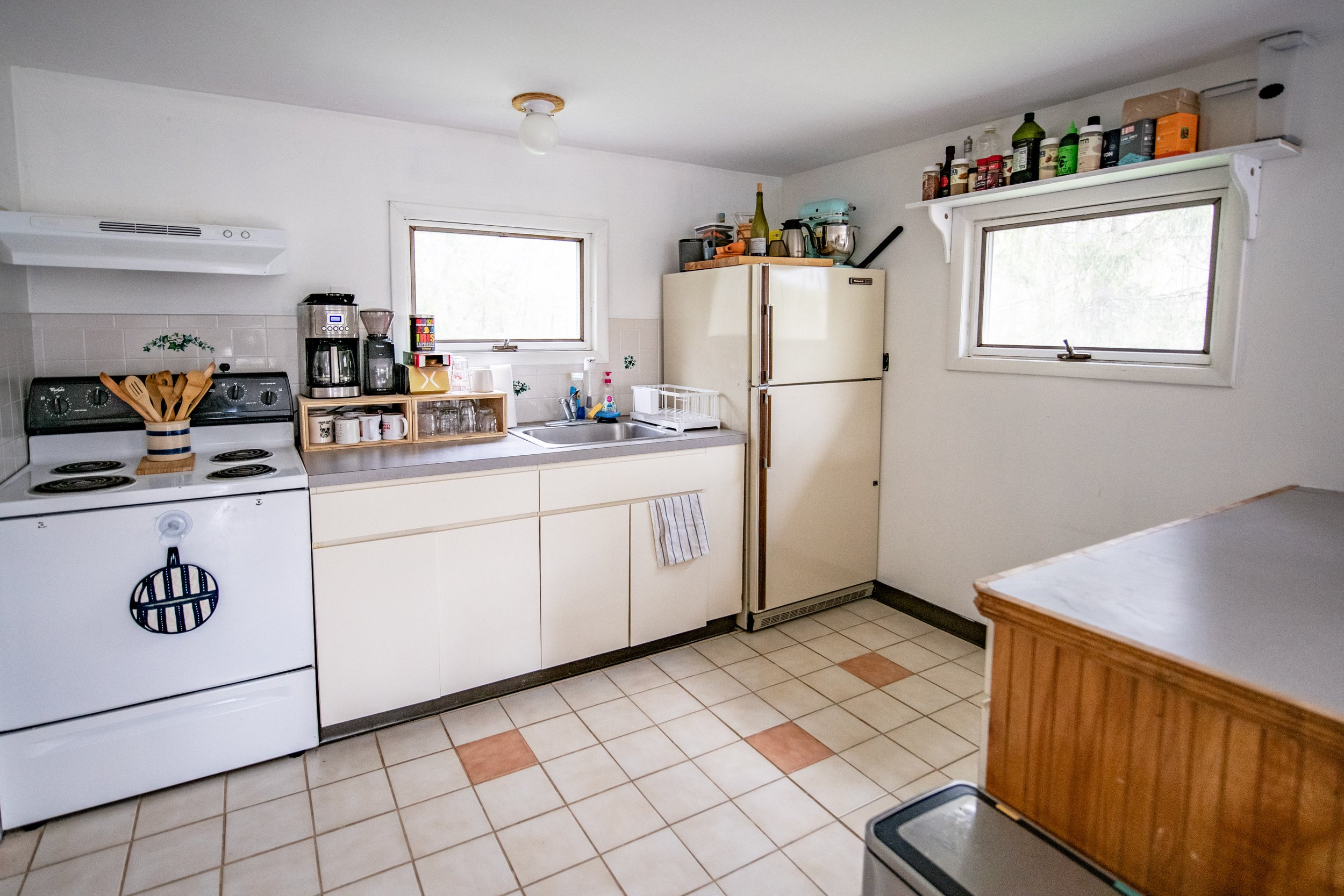 06 kitchen.jpg