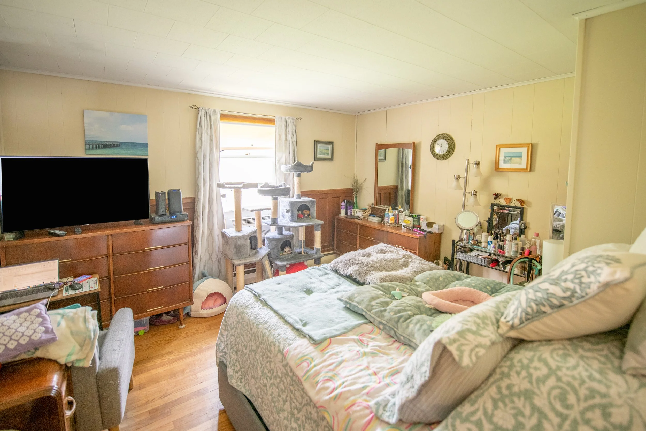 apt2-bed.jpg