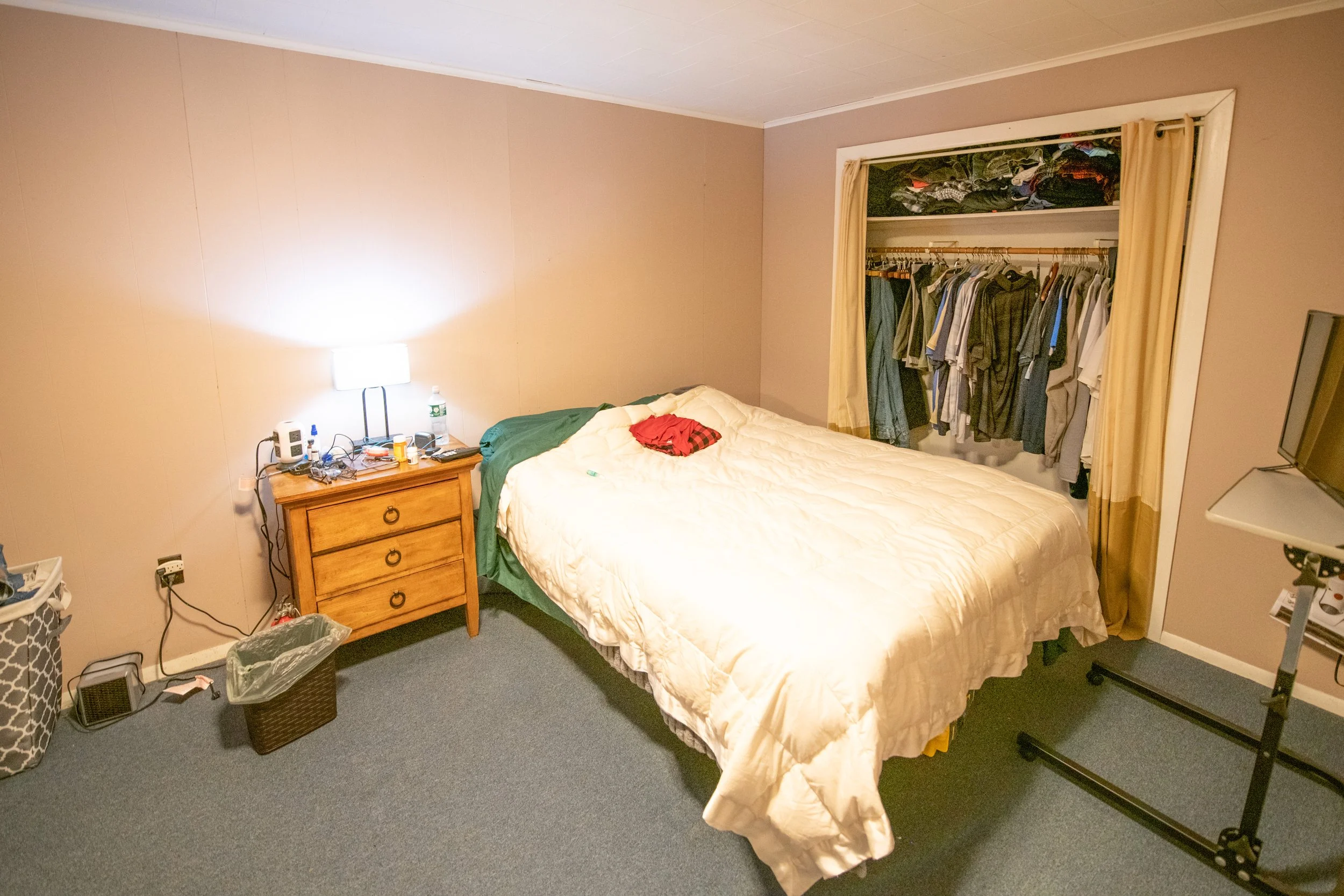 apt3-bed1.jpg