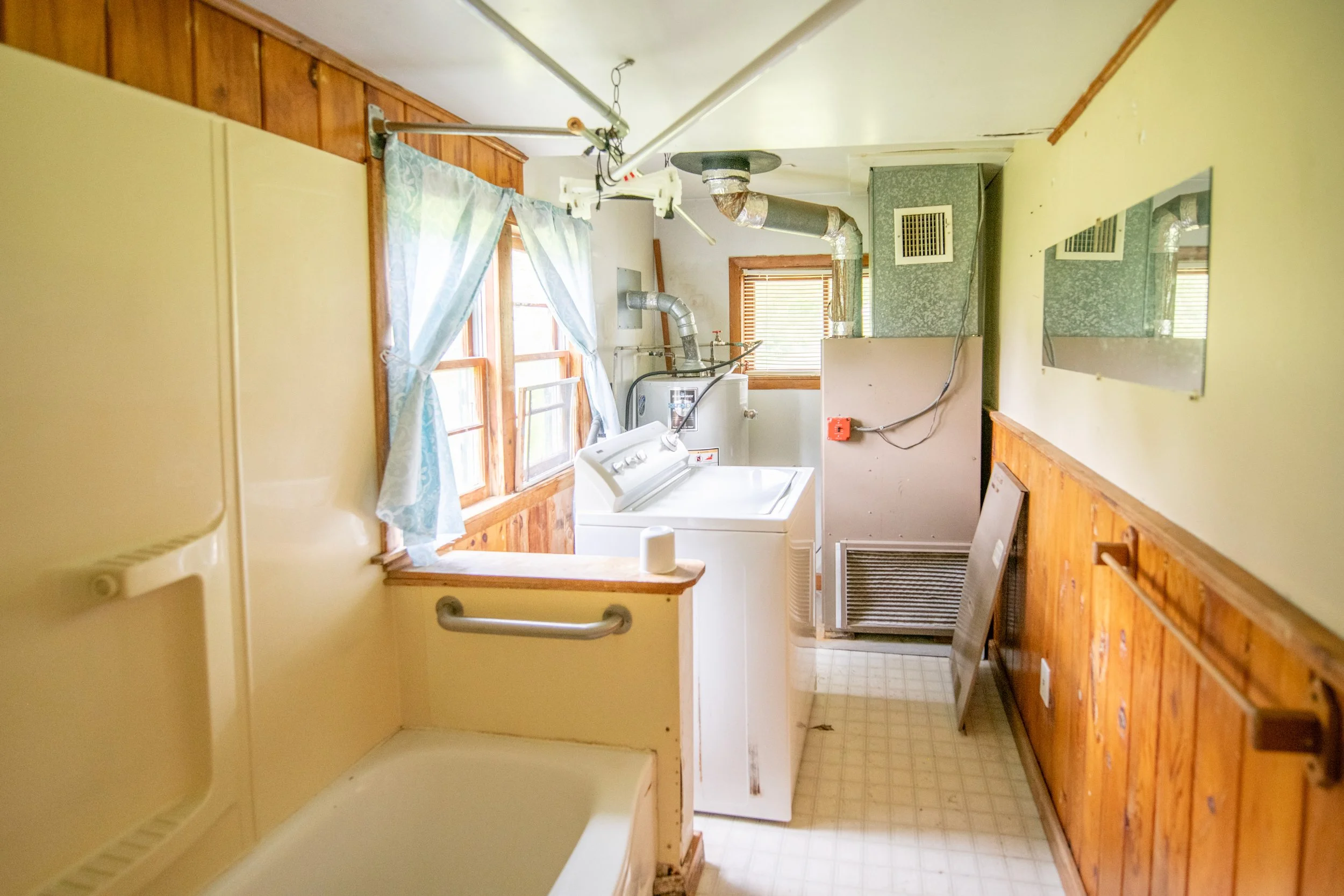 cottage-laundry.jpg